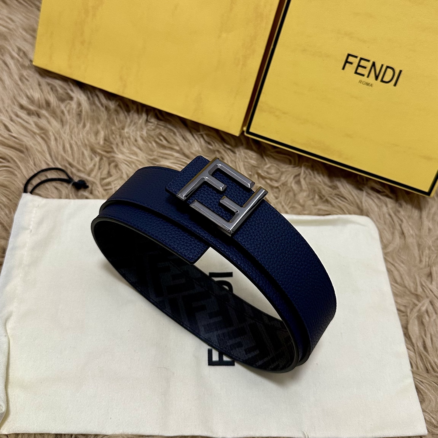 FENDI（芬迪）专柜同款 宽4.0CM 双环正反用腰带 FF按钉搭扣 深兰色Cuoio Romano皮