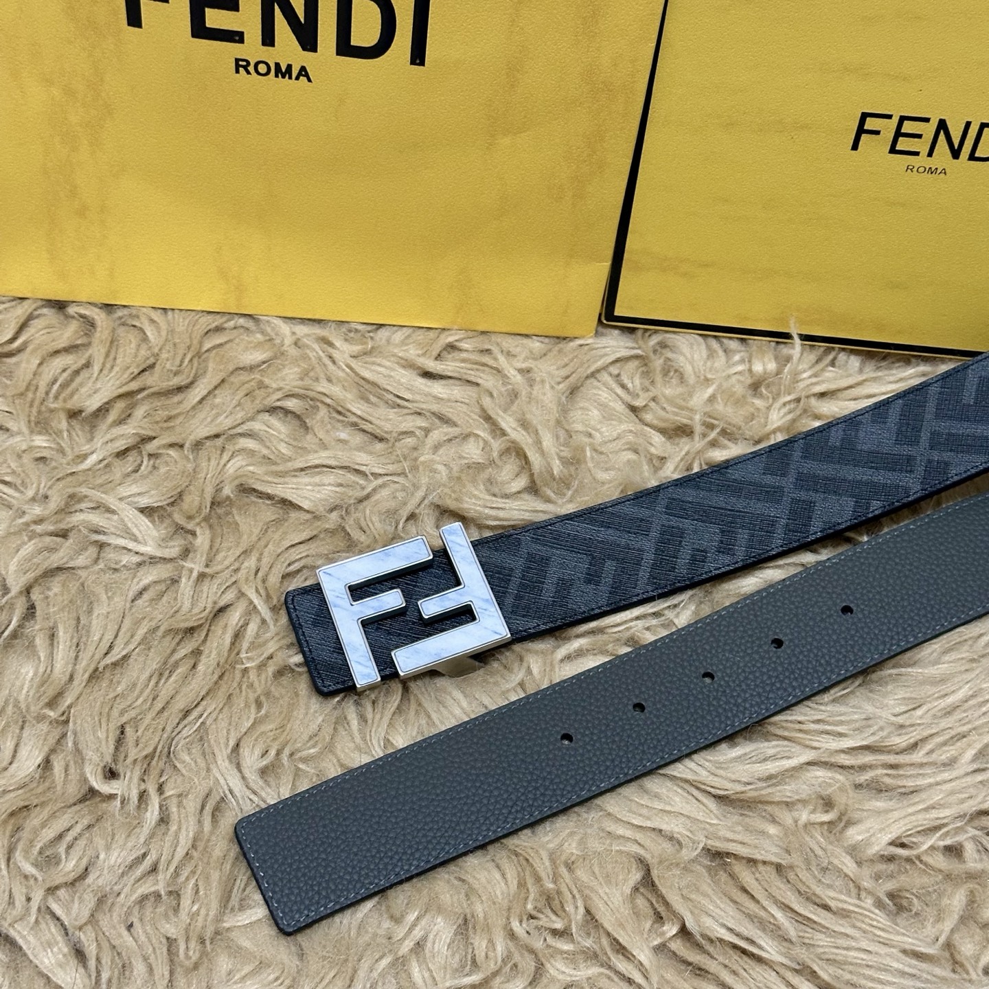 FENDI（芬迪）专柜同款 宽4.0CM 双环正反用腰带 FF按钉搭扣 灰色Cuoio Romano皮革