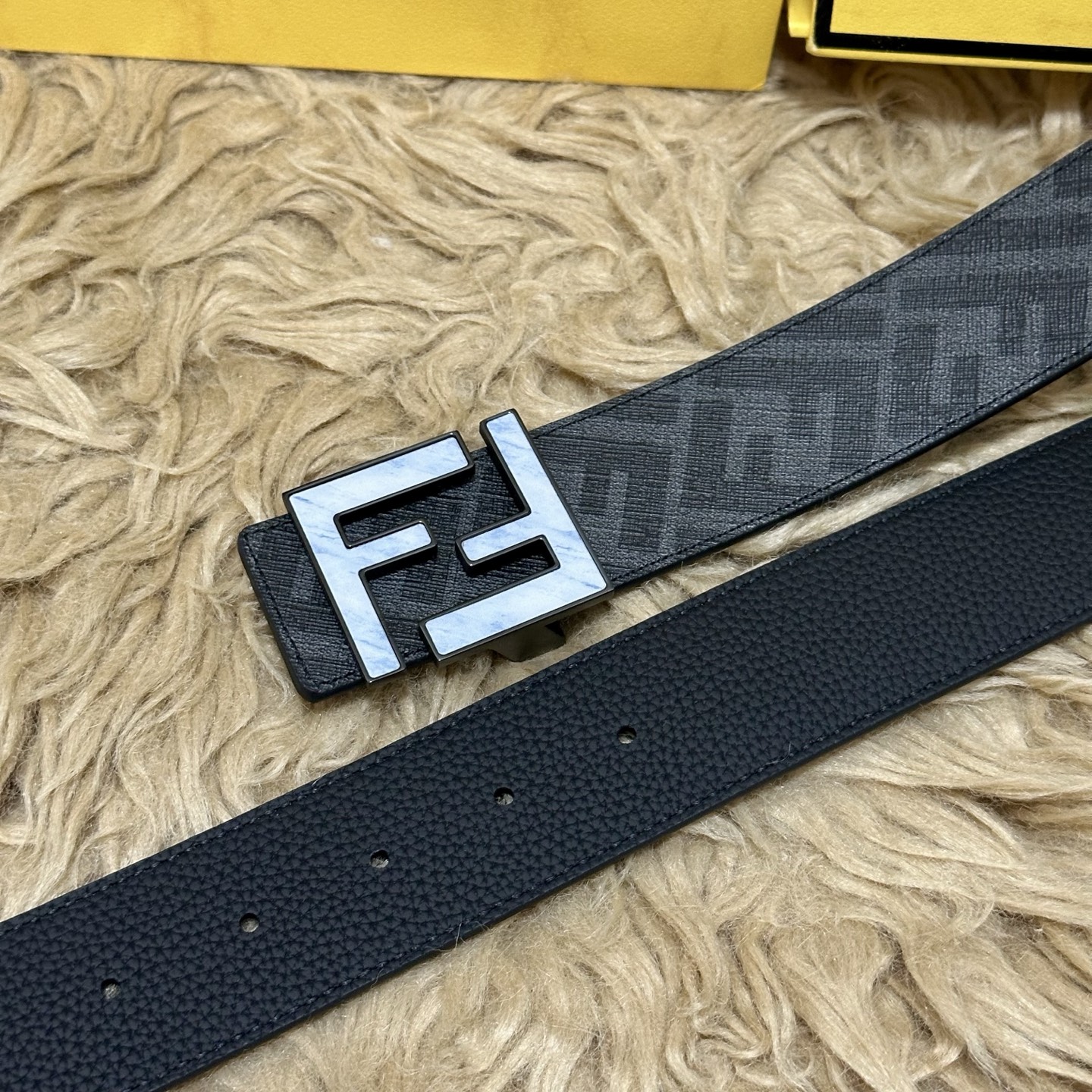 FENDI（芬迪）专柜同款 宽4.0CM 双环正反用腰带 FF按钉搭扣 黑色Cuoio Romano皮革