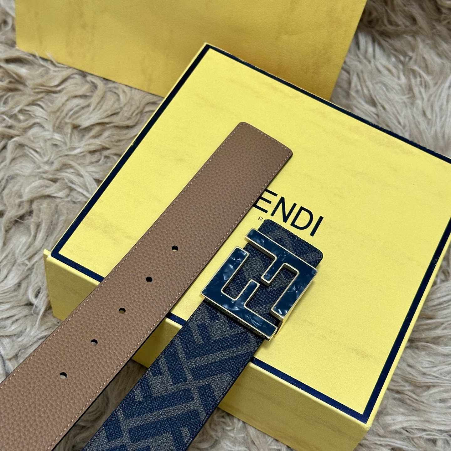 FENDI（芬迪）专柜同款 宽4.0CM 双环正反用腰带 FF按钉搭扣 土黄色Cuoio Romano皮