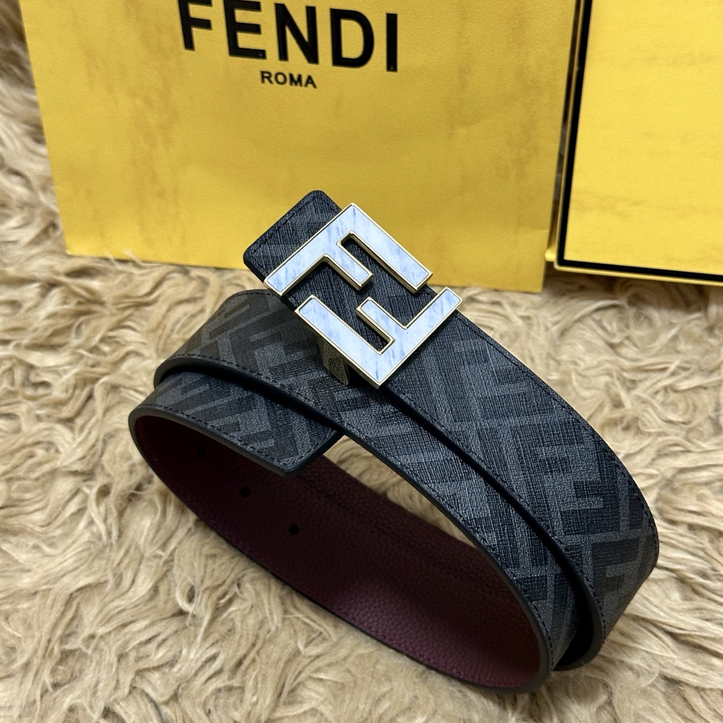 FENDI（芬迪）专柜同款 宽4.0CM 双环正反用腰带 FF按钉搭扣 酒红色Cuoio Romano皮