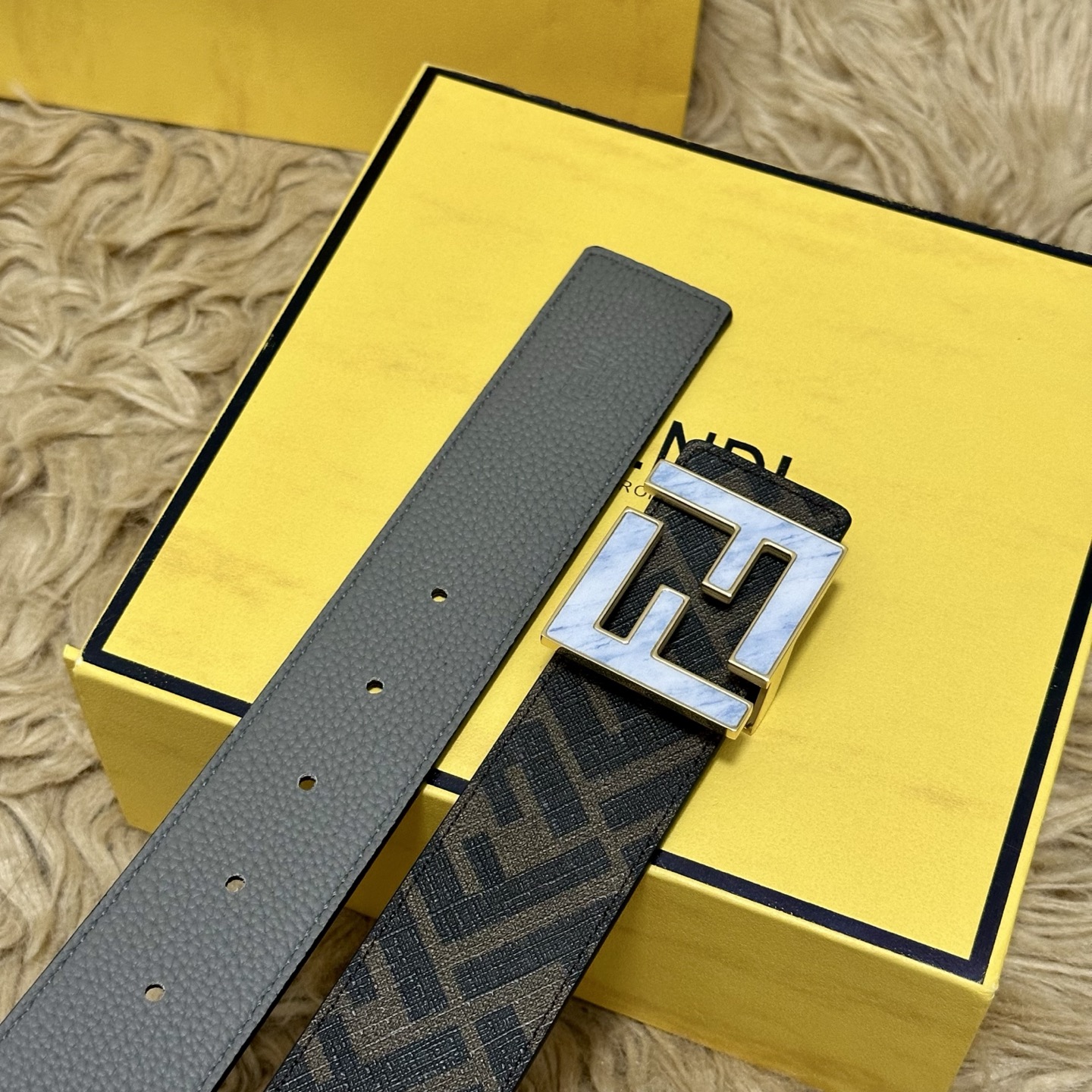 FENDI（芬迪）专柜同款 宽4.0CM 双环正反用腰带 FF按钉搭扣 灰色Cuoio Romano皮革