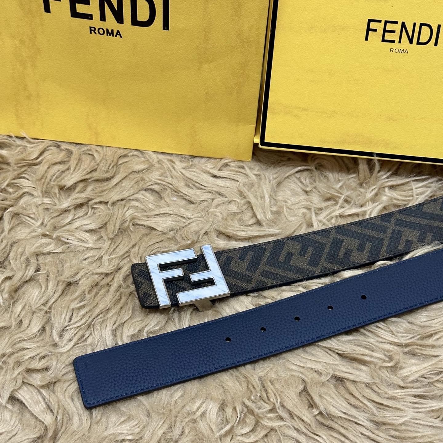 FENDI（芬迪）专柜同款 宽4.0CM 双环正反用腰带 FF按钉搭扣 灰色Cuoio Romano皮革