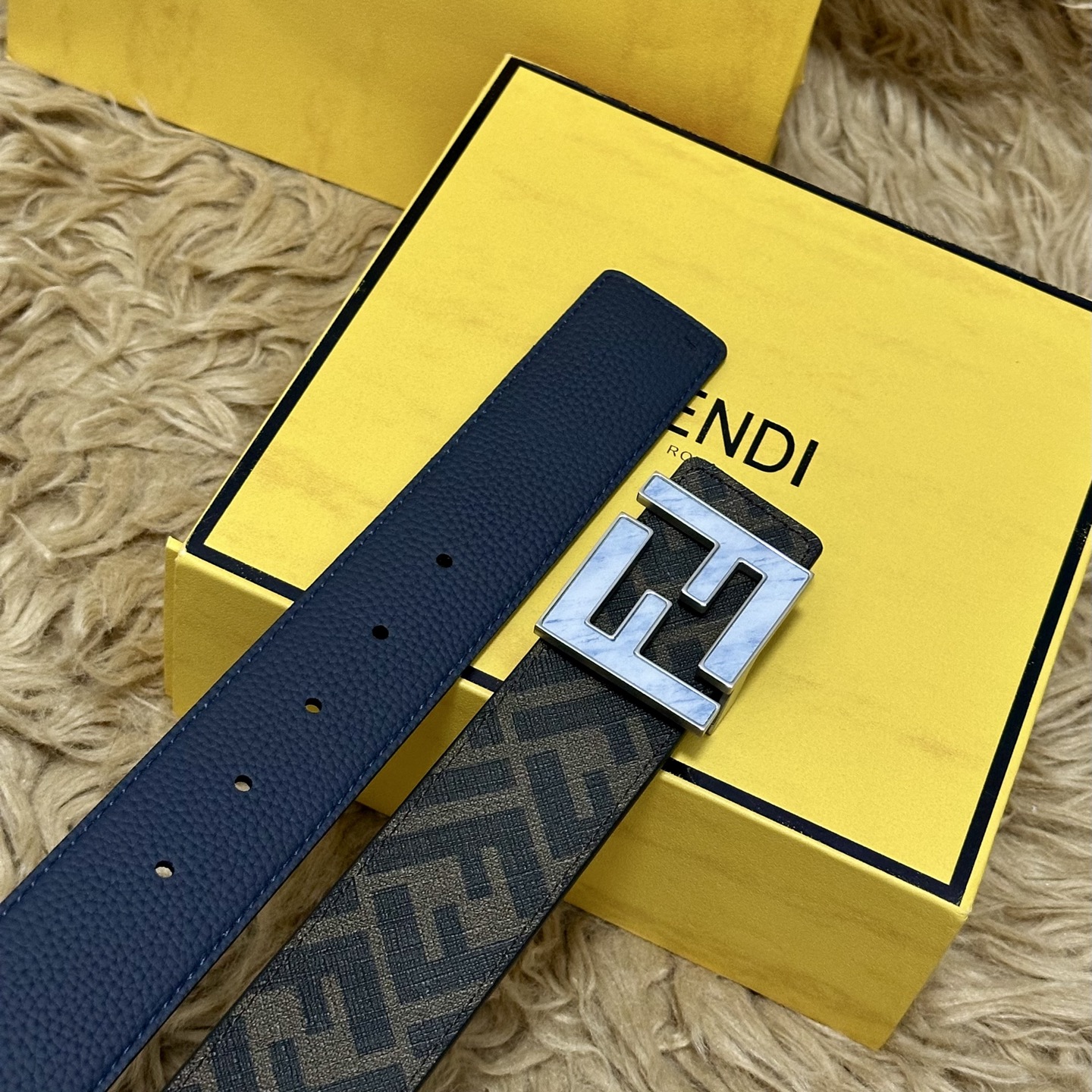 FENDI（芬迪）专柜同款 宽4.0CM 双环正反用腰带 FF按钉搭扣 灰色Cuoio Romano皮革