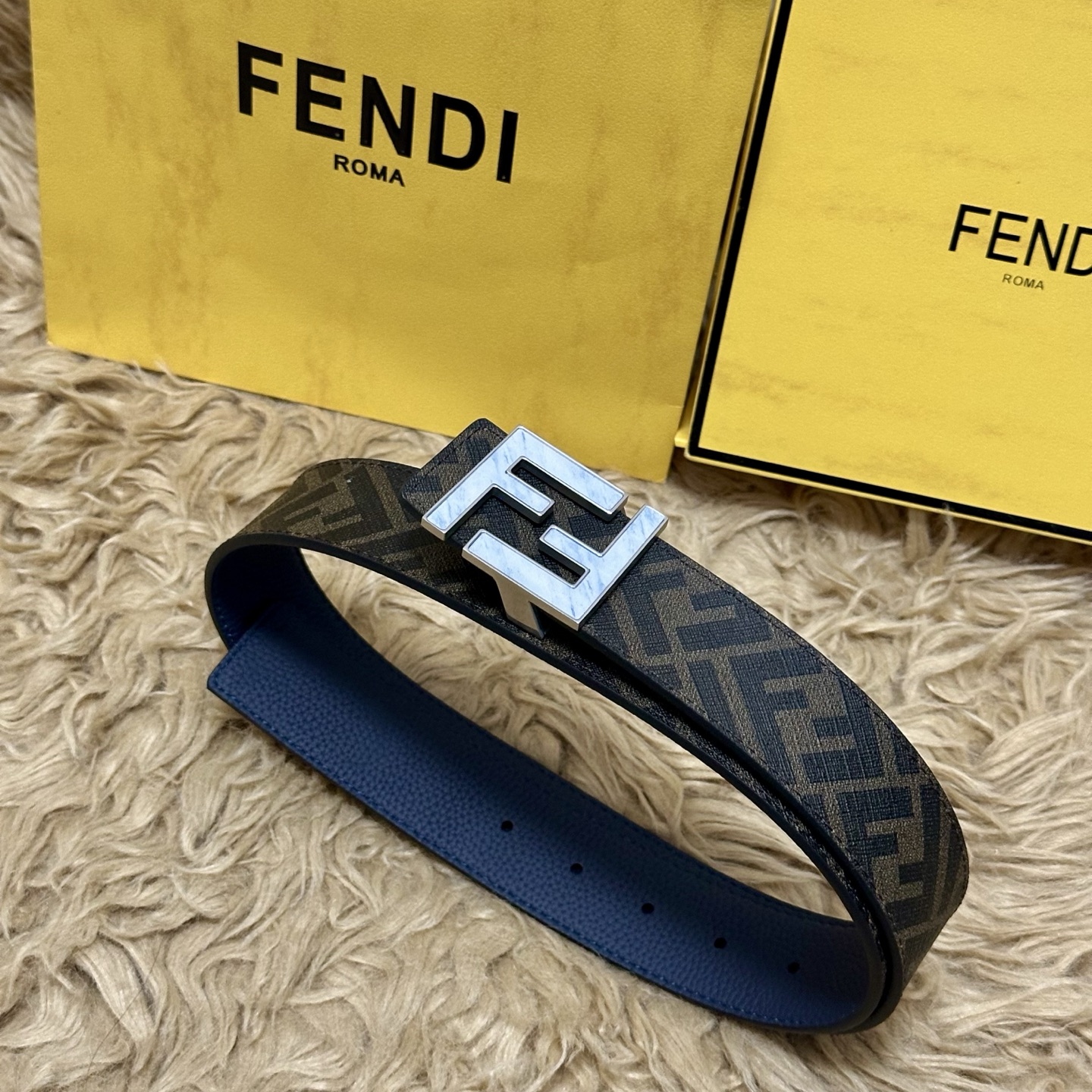 FENDI（芬迪）专柜同款 宽4.0CM 双环正反用腰带 FF按钉搭扣 灰色Cuoio Romano皮革