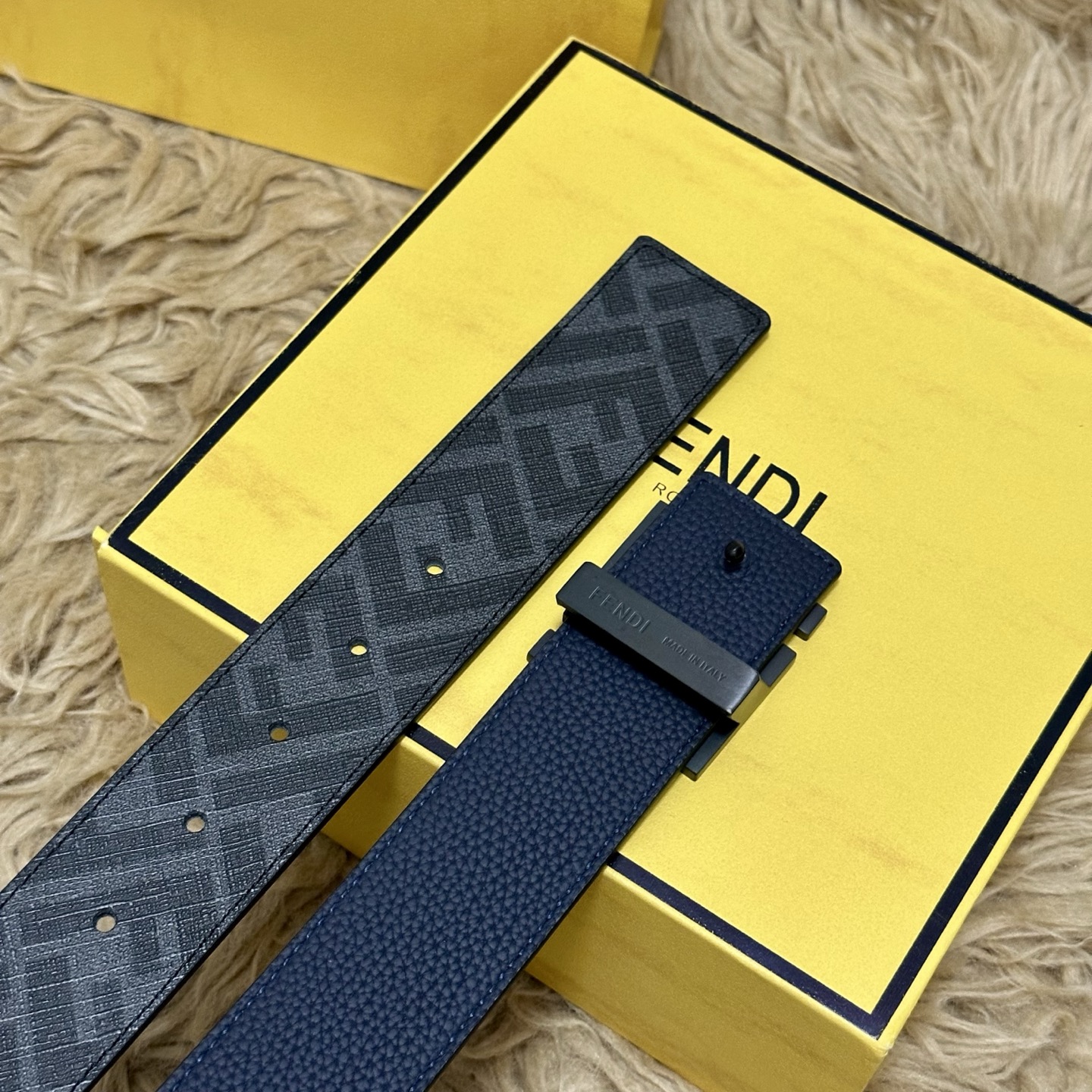 FENDI（芬迪）专柜同款 宽4.0CM 双环正反用腰带 FF按钉搭扣 灰色Cuoio Romano皮革