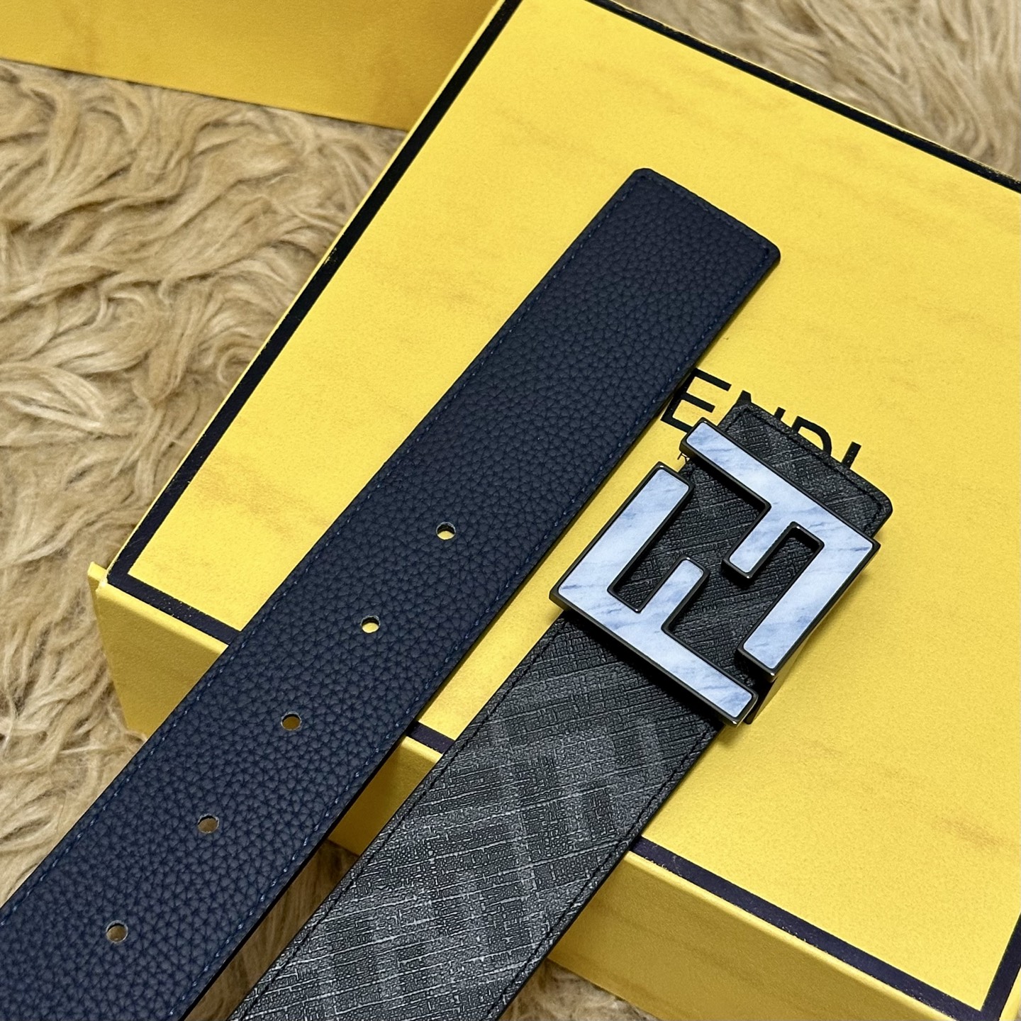 FENDI（芬迪）专柜同款 宽4.0CM 双环正反用腰带 FF按钉搭扣 灰色Cuoio Romano皮革