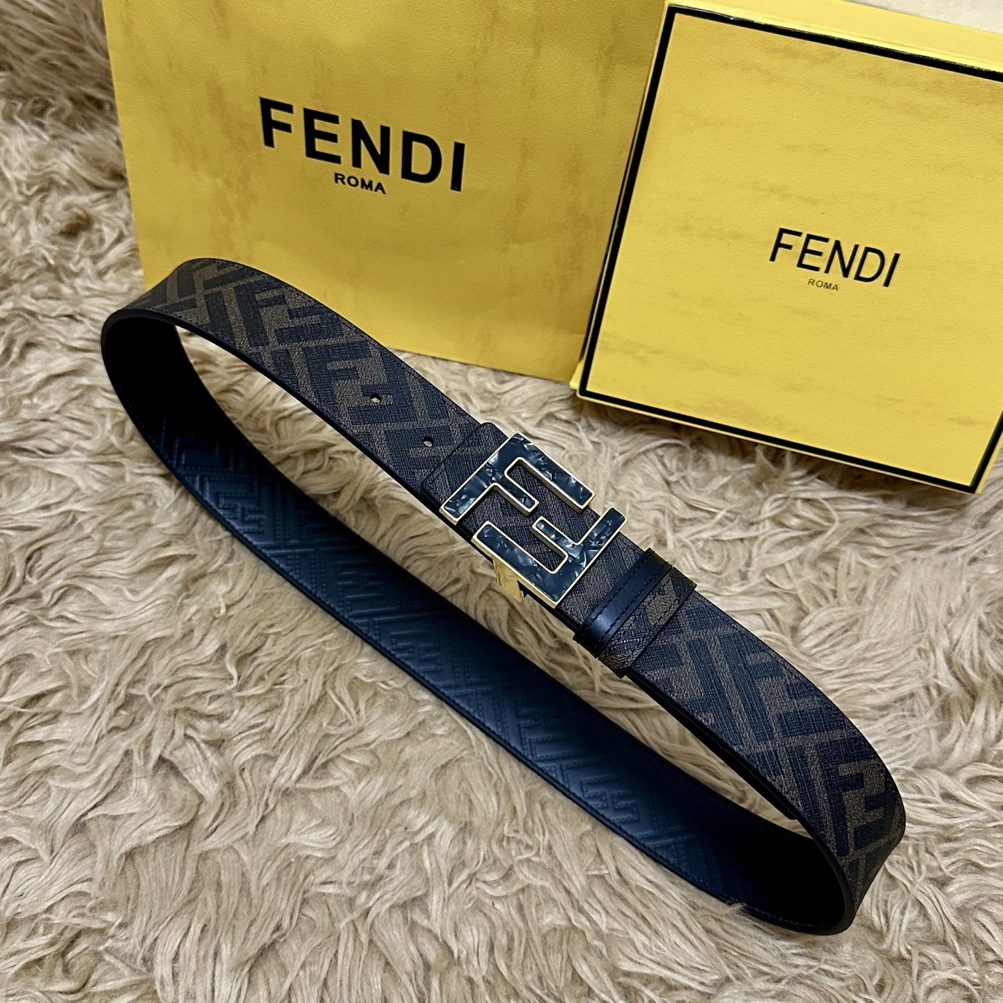 FENDI（芬迪）专柜同款 宽4.0CM 双环正反用腰带 FF按钉搭扣 黑色Cuoio Romano皮革