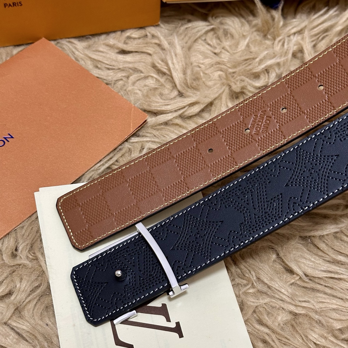 LV.路易威登 宽40MM双面原版小牛皮 搭配单钌钯电镀扣 完美的手感.油边 出众的设计.风格 高贵奢华