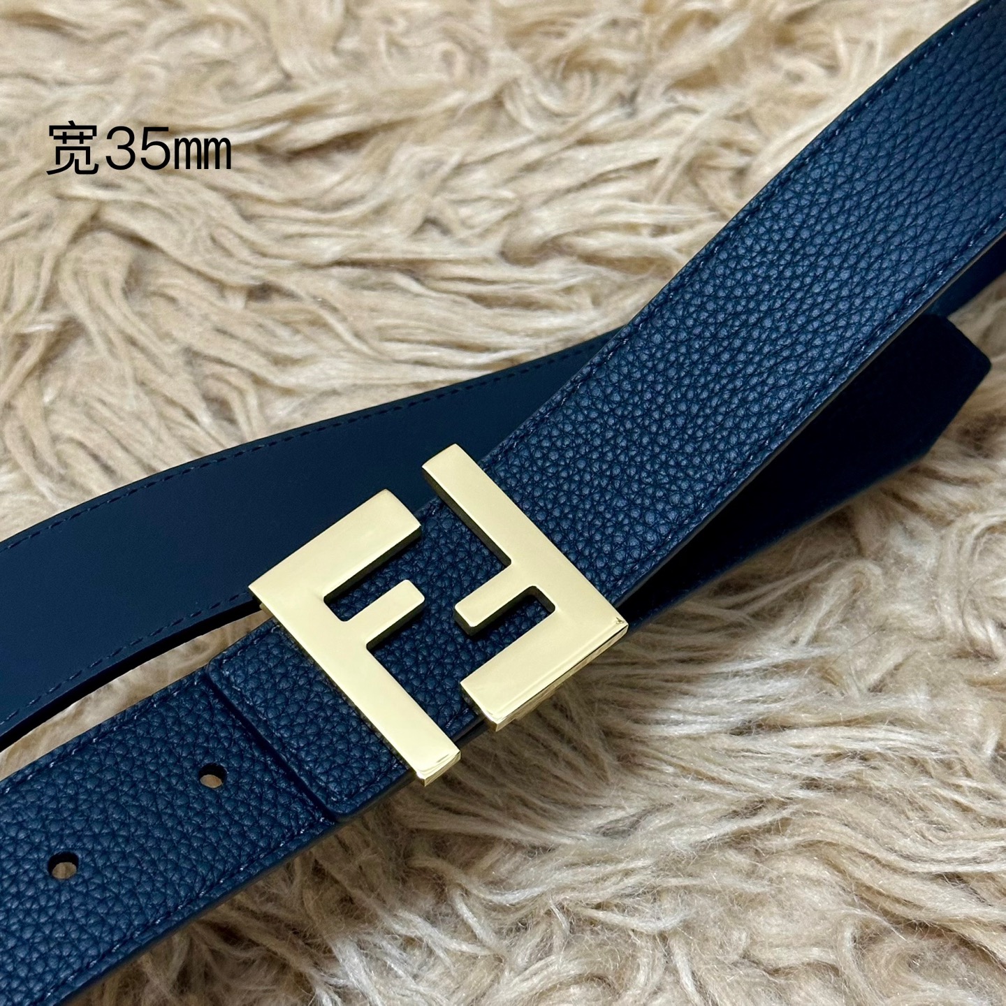 FENDl（芬迪）专柜同款 宽35㎜ 双面头层牛皮制作 搭配经典FF纯铜扣 经典时尚 潮流系列 一流的做