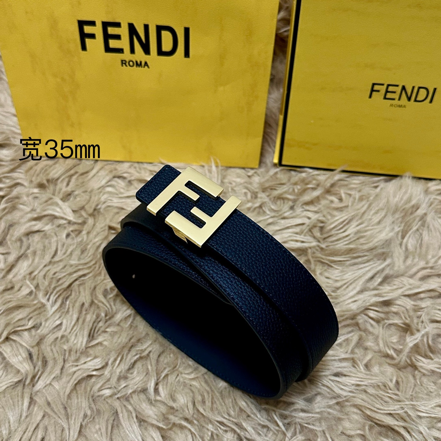 FENDl（芬迪）专柜同款 宽35㎜ 双面头层牛皮制作 搭配经典FF纯铜扣 经典时尚 潮流系列 一流的做