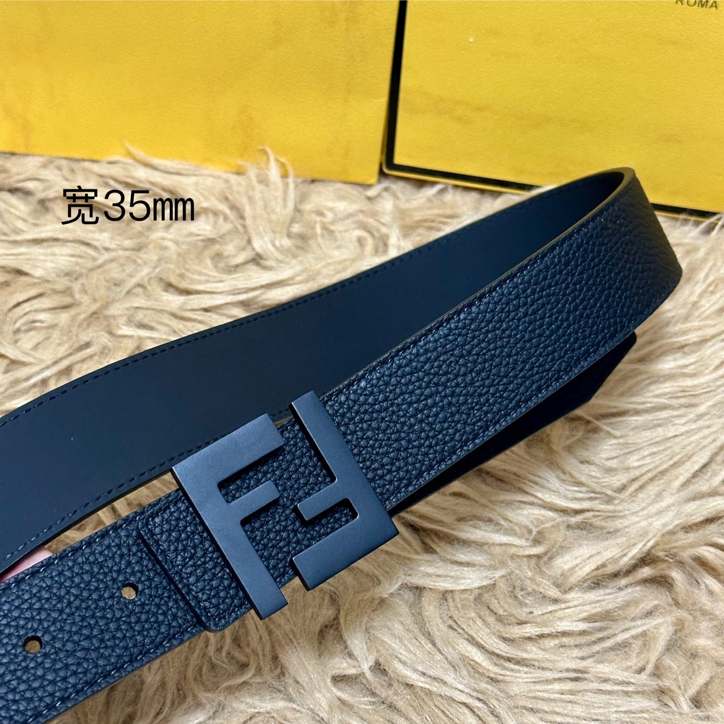 FENDl（芬迪）专柜同款 宽35㎜ 双面头层牛皮制作 搭配经典FF纯铜扣 经典时尚 潮流系列 一流的做