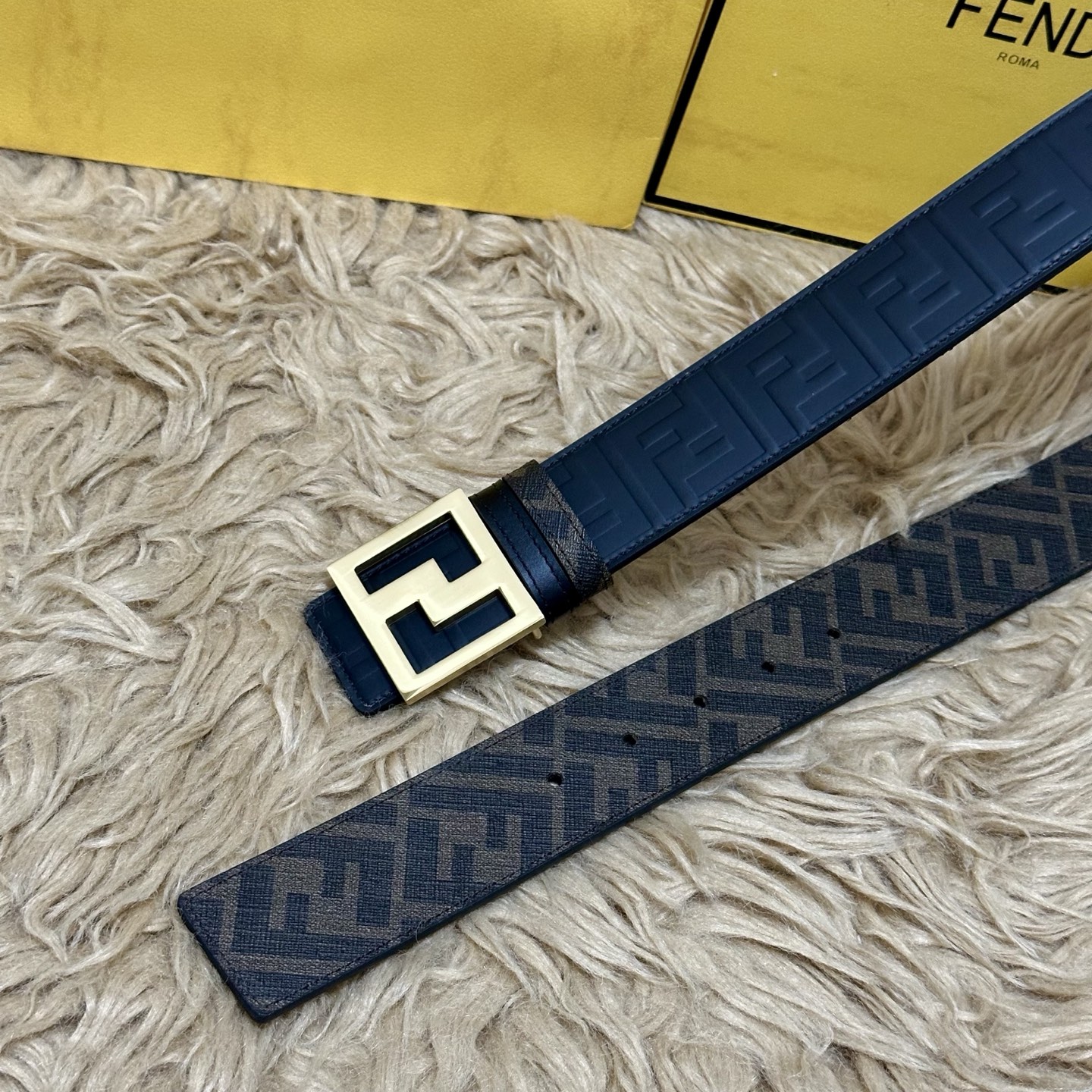 FENDI（芬迪）专柜同款 宽4.0CM 双环正反用腰带 FF按钉搭扣 黑色Cuoio Romano皮革