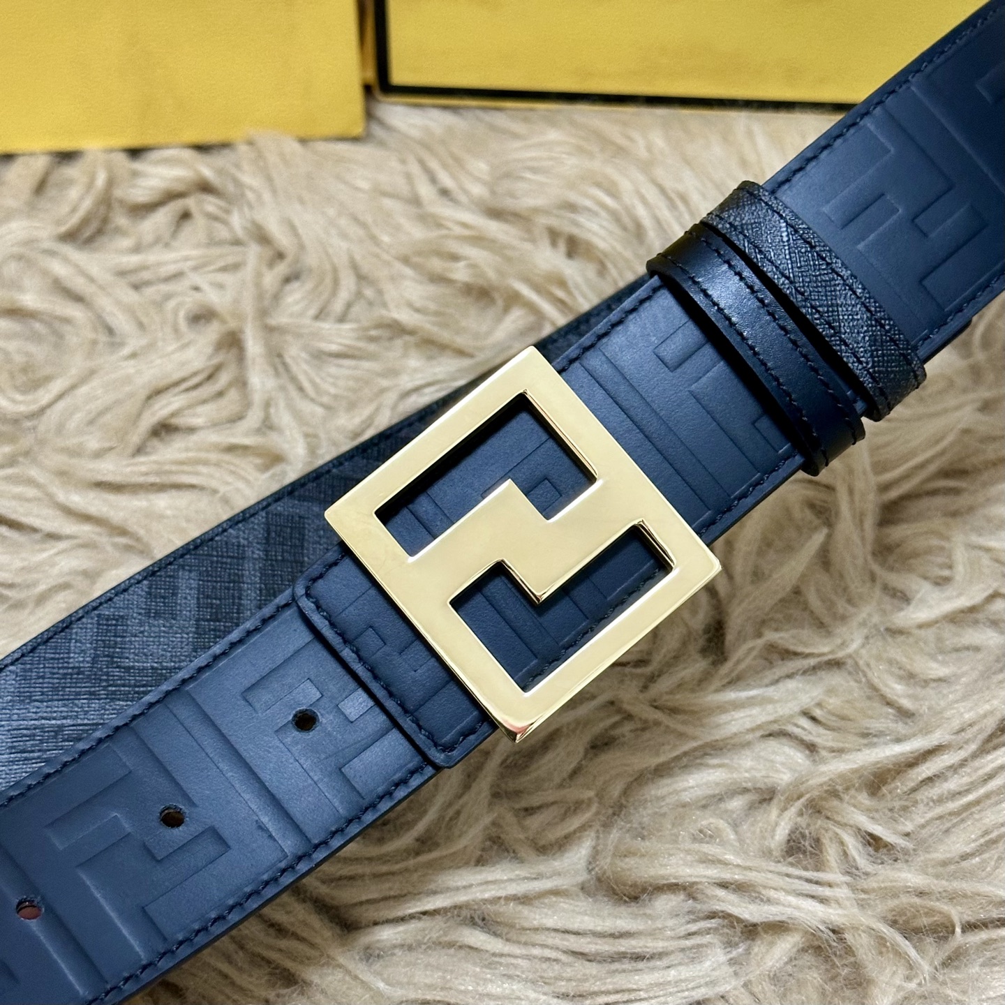 FENDI（芬迪）专柜同款 宽4.0CM 双环正反用腰带 FF按钉搭扣 黑色Cuoio Romano皮革