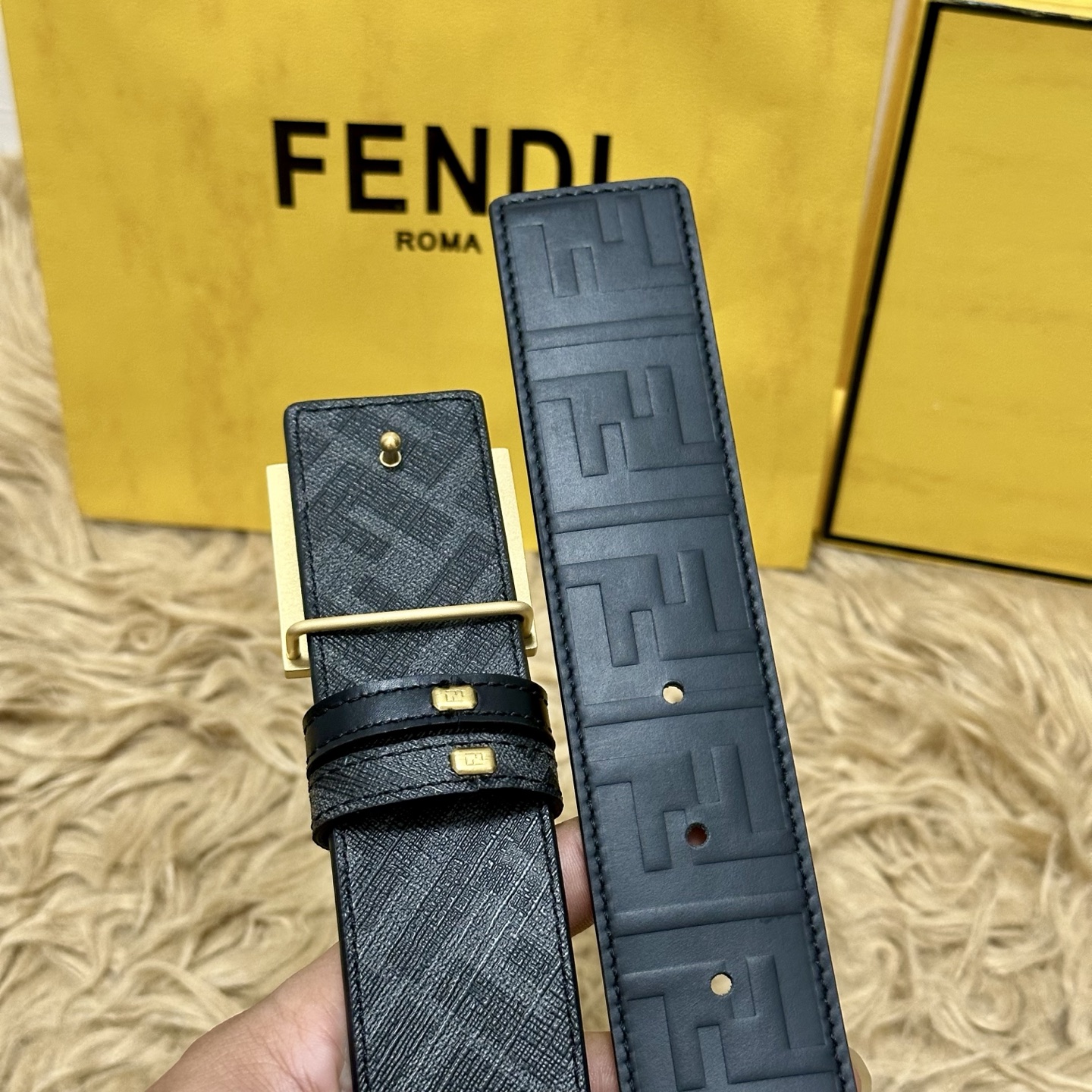 FENDI（芬迪）专柜同款 宽4.0CM 双环正反用腰带 FF按钉搭扣 黑色Cuoio Romano皮革
