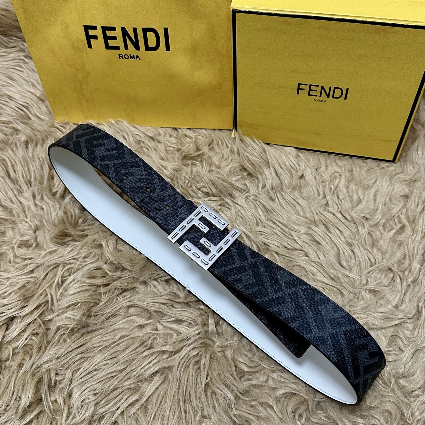 FENDI（芬迪）专柜同款 宽4.0CM 双环正反用腰带 FF按钉搭扣 白色Cuoio Romano皮革