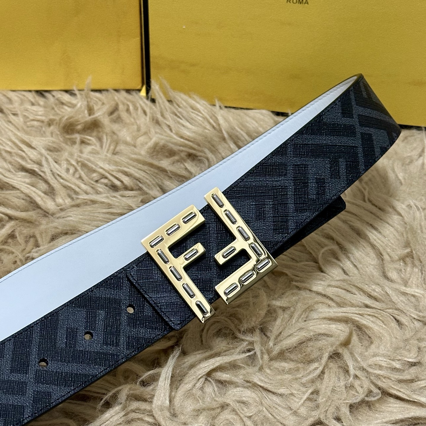 FENDI（芬迪）专柜同款 宽4.0CM 双环正反用腰带 FF按钉搭扣 白色Cuoio Romano皮革