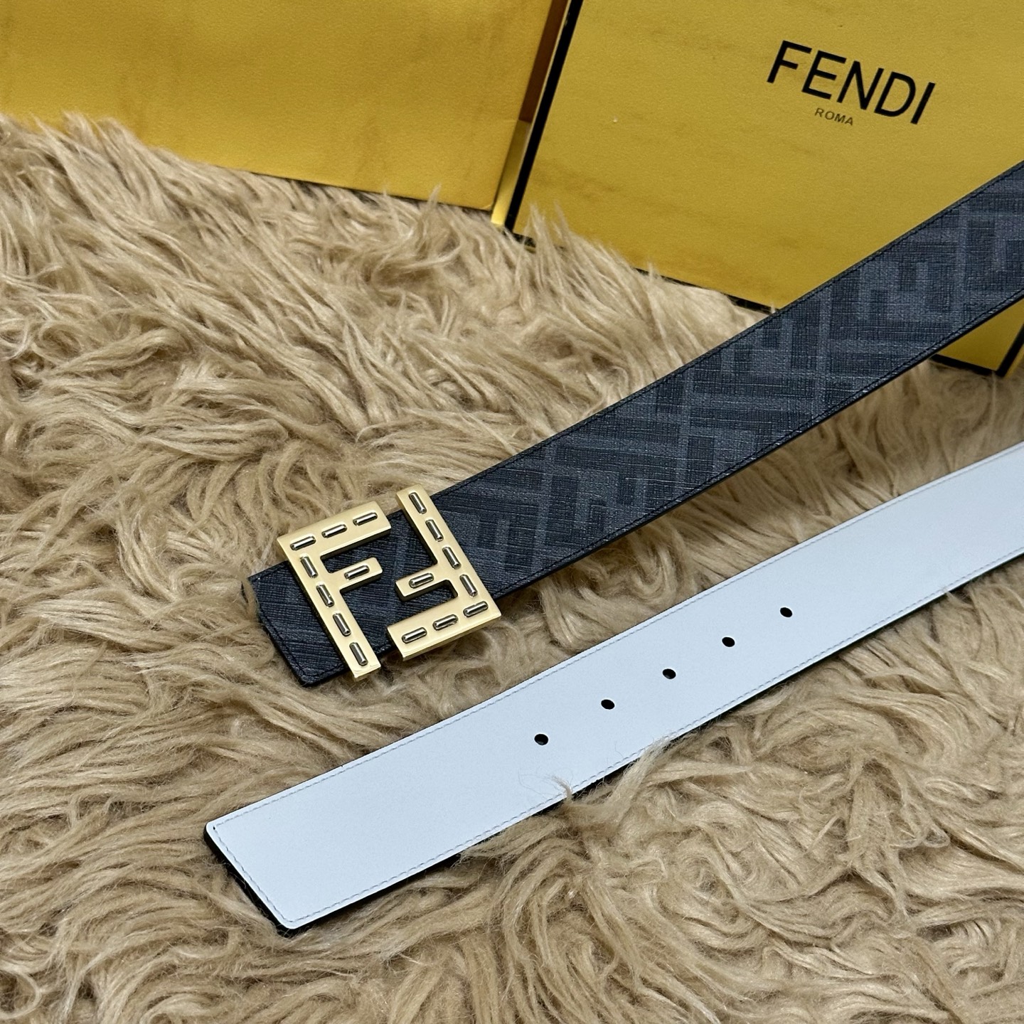 FENDI（芬迪）专柜同款 宽4.0CM 双环正反用腰带 FF按钉搭扣 白色Cuoio Romano皮革