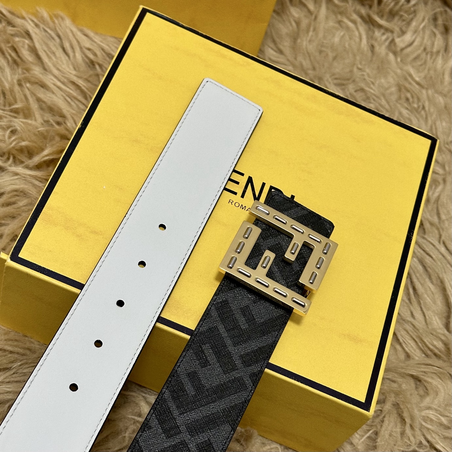 FENDI（芬迪）专柜同款 宽4.0CM 双环正反用腰带 FF按钉搭扣 白色Cuoio Romano皮革
