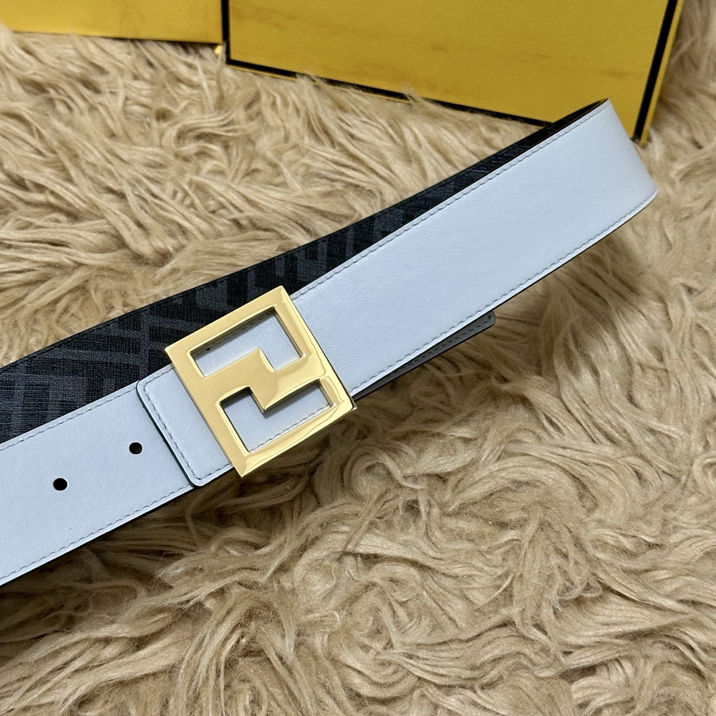 FENDI（芬迪）专柜同款 宽4.0CM 双环正反用腰带 FF按钉搭扣 白色Cuoio Romano皮革