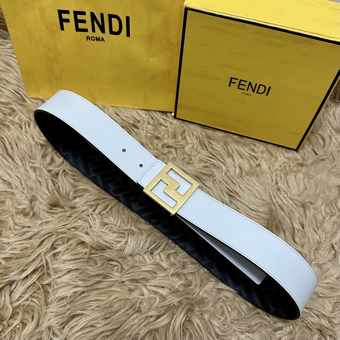 FENDI（芬迪）专柜同款 宽4.0CM 双环正反用腰带 FF按钉搭扣 白色Cuoio Romano皮革