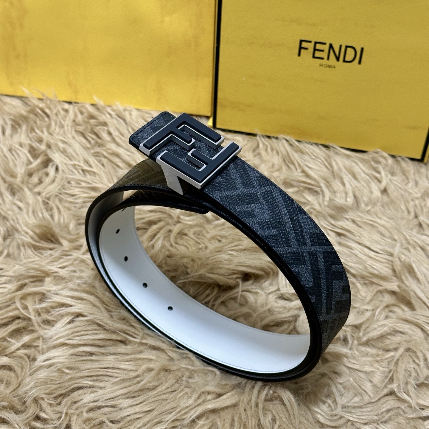 FENDI（芬迪）专柜同款 宽4.0CM 双环正反用腰带 FF按钉搭扣 白色Cuoio Romano皮革