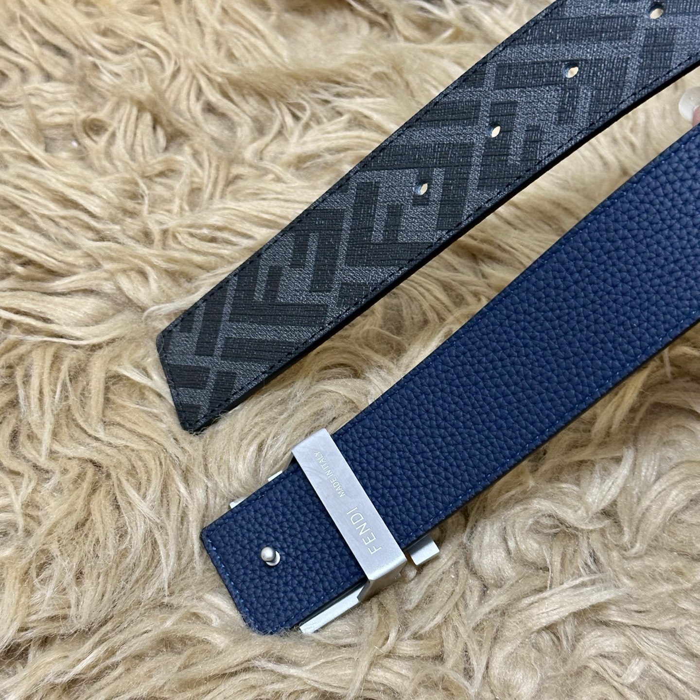 FENDI（芬迪）专柜同款 宽4.0CM 双环正反用腰带 FF按钉搭扣 兰色Cuoio Romano皮革