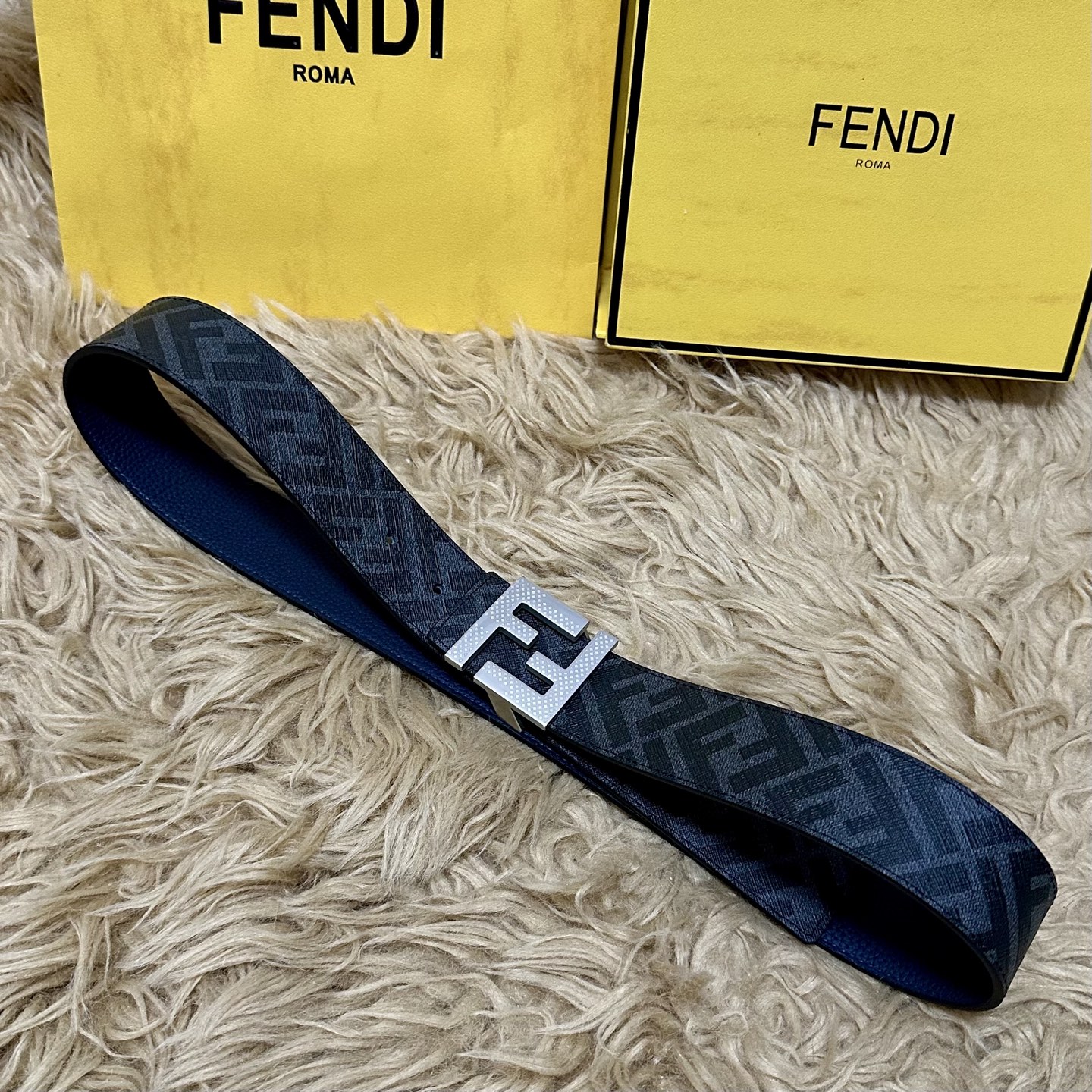 FENDI（芬迪）专柜同款 宽4.0CM 双环正反用腰带 FF按钉搭扣 兰色Cuoio Romano皮革