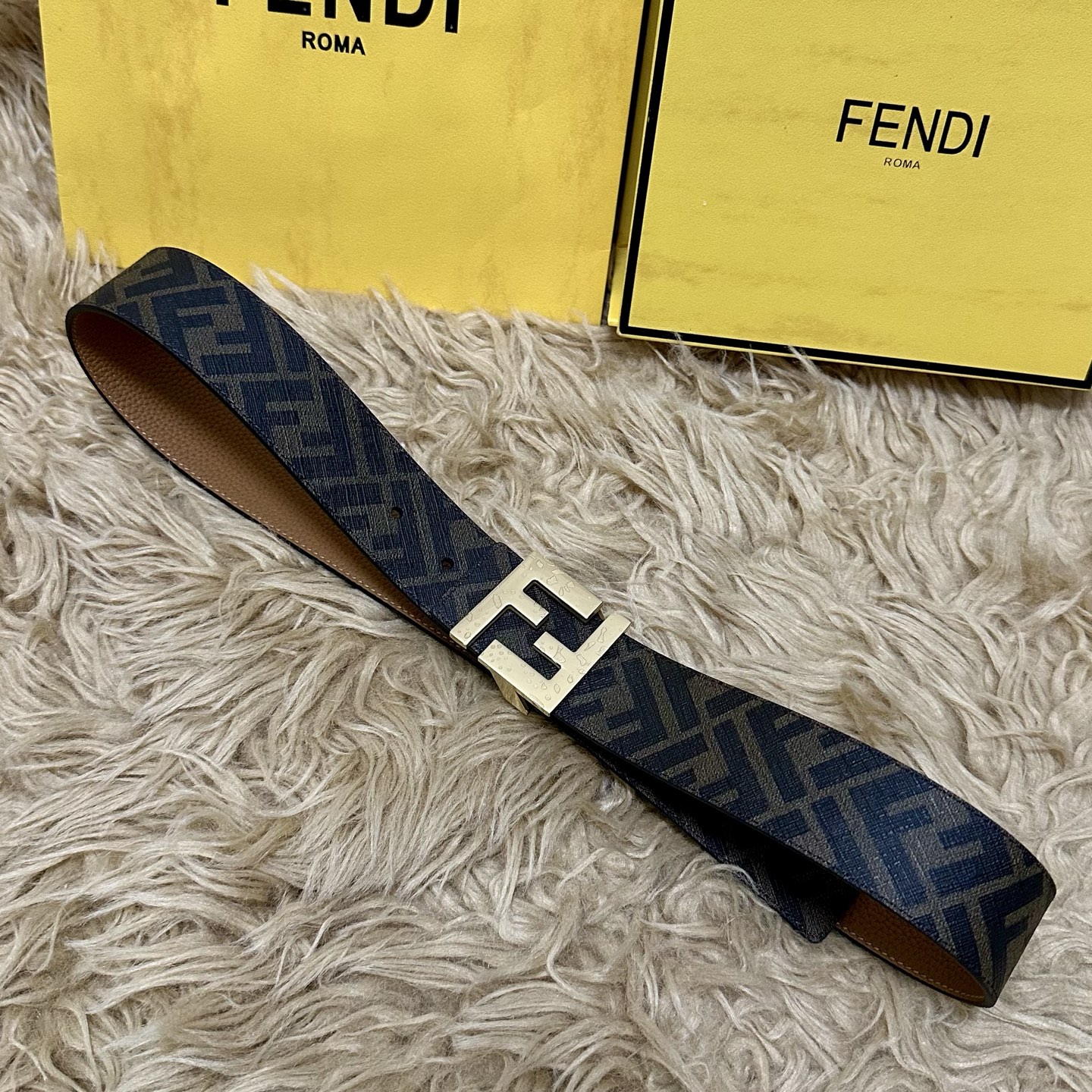 FENDI（芬迪）专柜同款 宽4.0CM 双环正反用腰带 FF按钉搭扣 土黄色Cuoio Romano皮