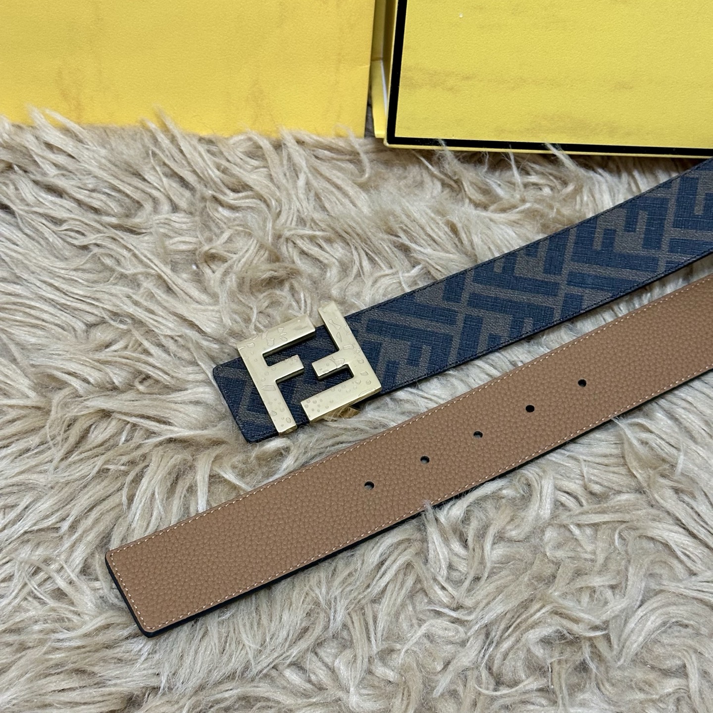FENDI（芬迪）专柜同款 宽4.0CM 双环正反用腰带 FF按钉搭扣 土黄色Cuoio Romano皮