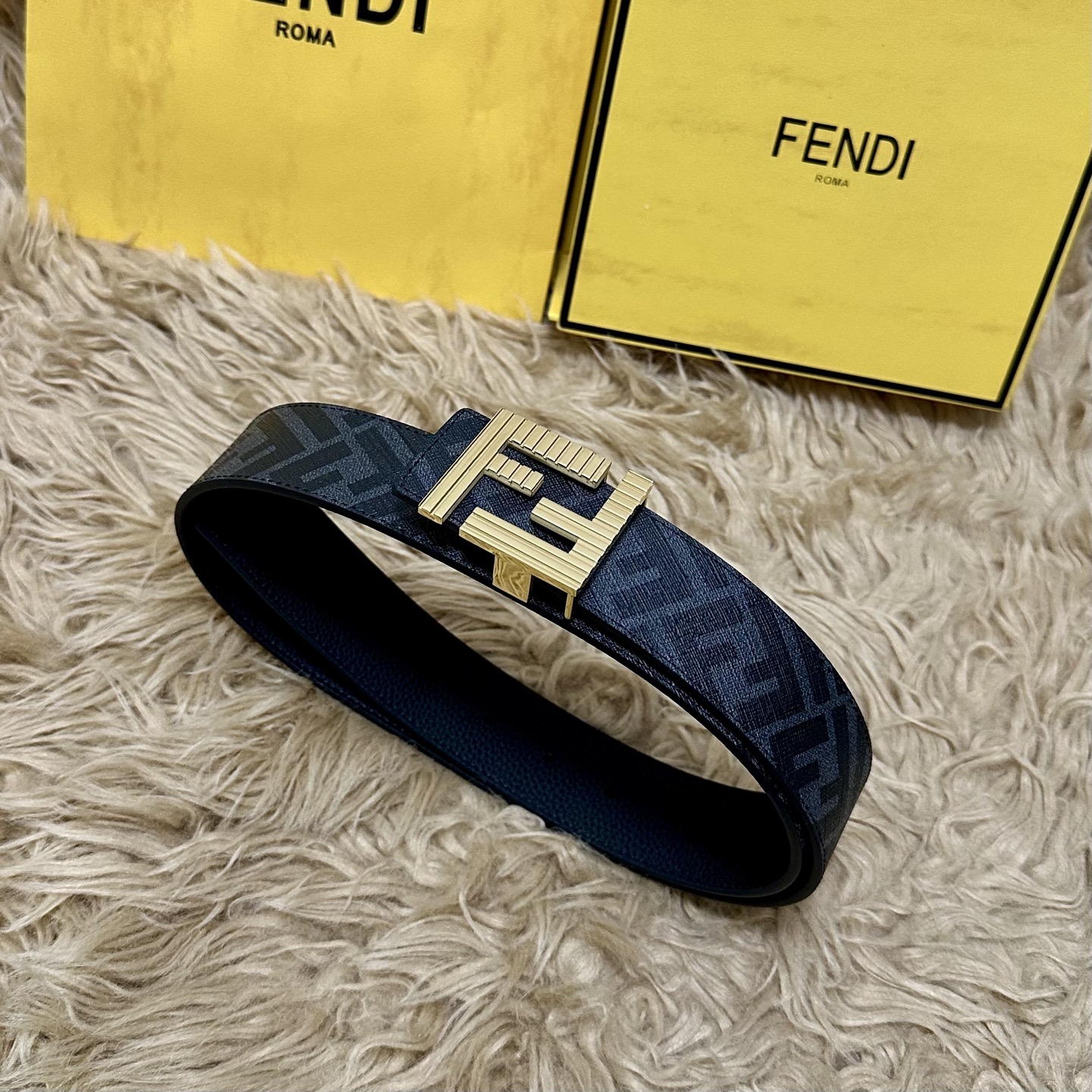 FENDI（芬迪）专柜同款 宽4.0CM 双环正反用腰带 FF按钉搭扣 黑色Cuoio Romano皮革