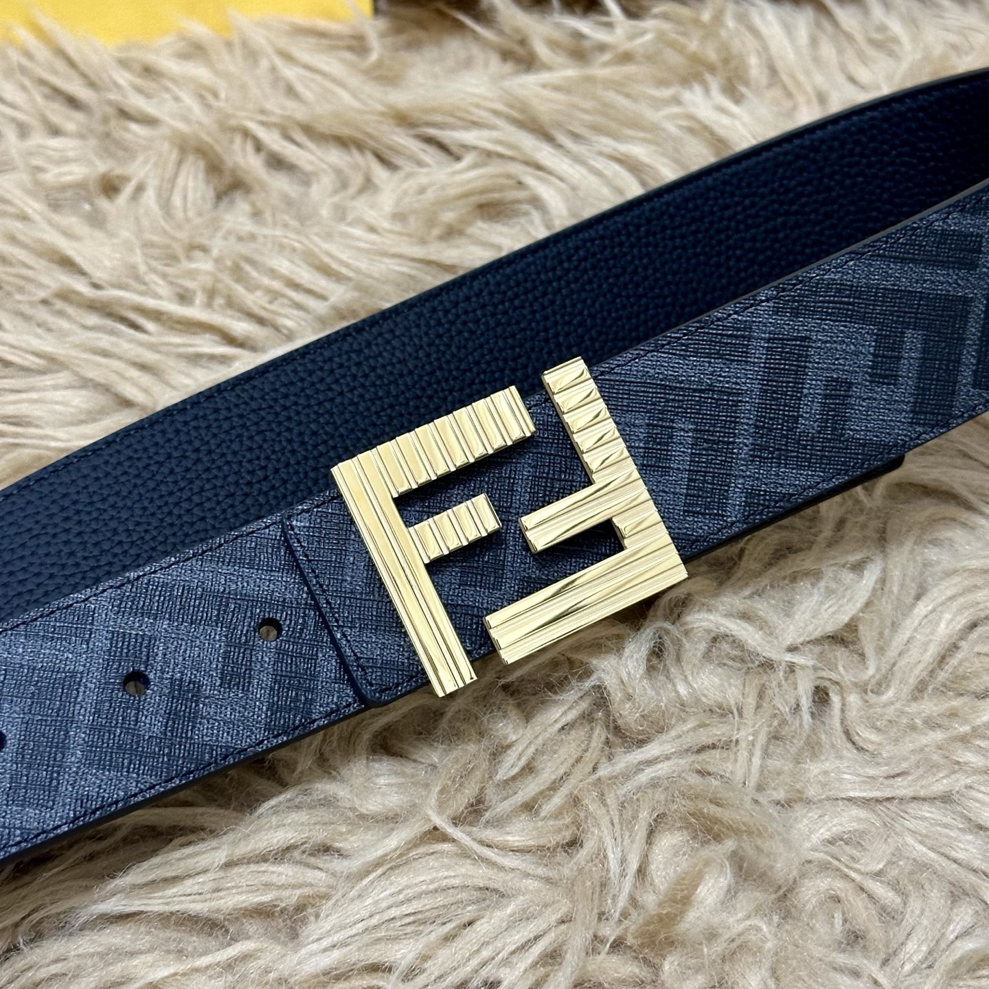 FENDI（芬迪）专柜同款 宽4.0CM 双环正反用腰带 FF按钉搭扣 黑色Cuoio Romano皮革