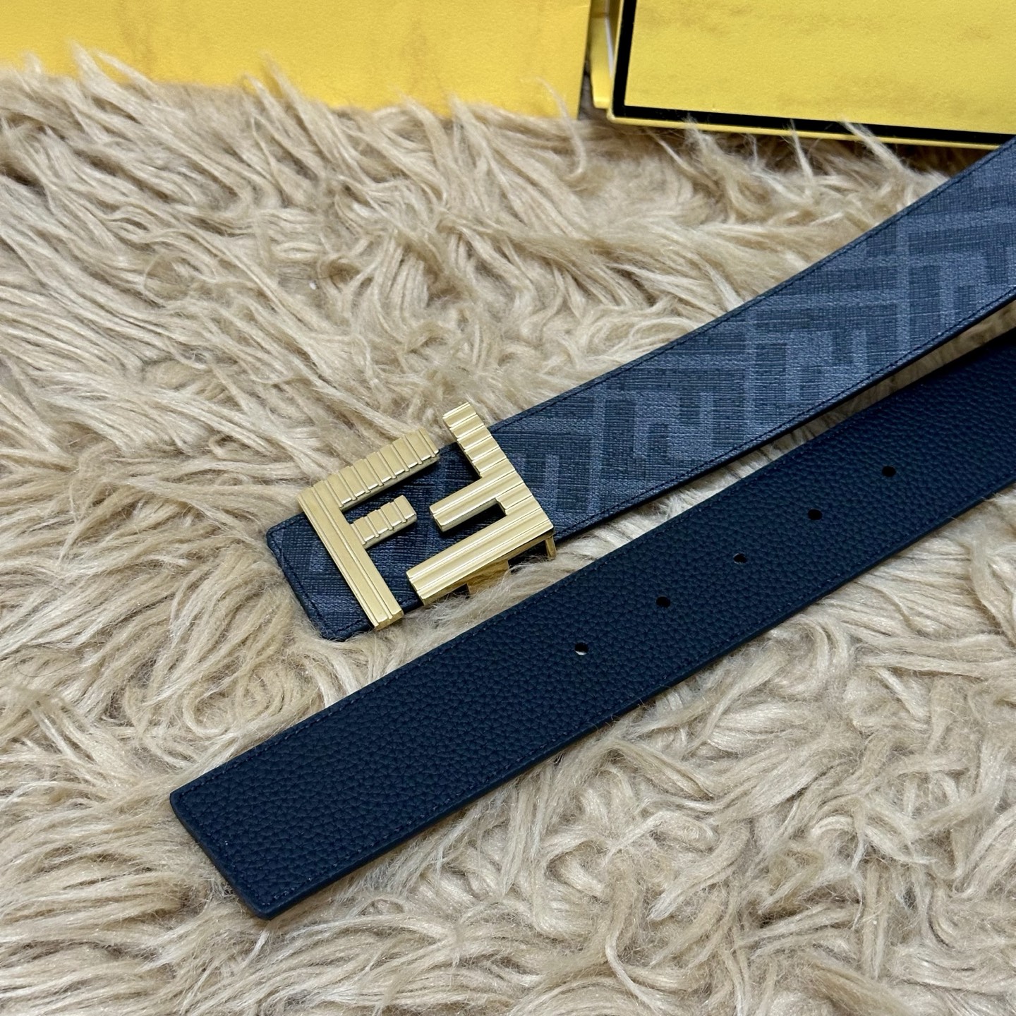 FENDI（芬迪）专柜同款 宽4.0CM 双环正反用腰带 FF按钉搭扣 黑色Cuoio Romano皮革