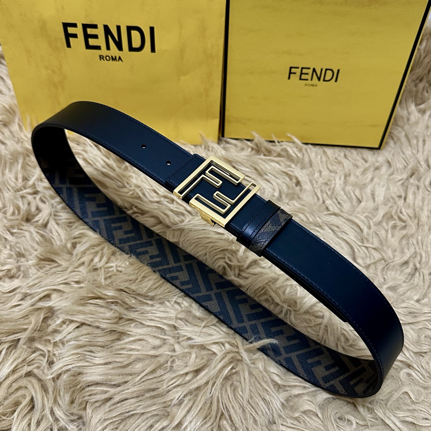 FENDI（芬迪）专柜同款 宽4.0CM 双环正反用腰带 FF按钉搭扣 黑色Cuoio Romano皮革