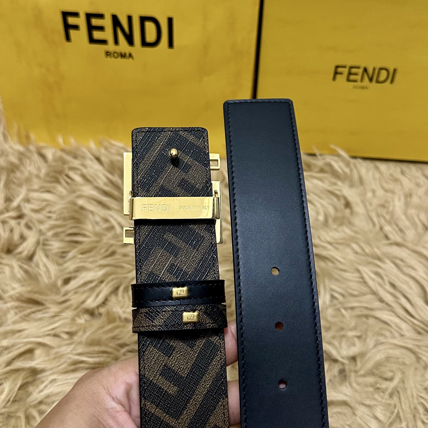 FENDI（芬迪）专柜同款 宽4.0CM 双环正反用腰带 FF按钉搭扣 黑色Cuoio Romano皮革