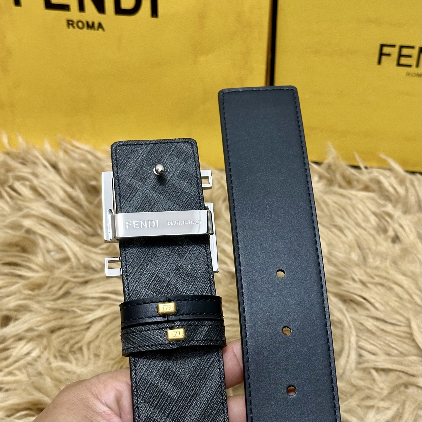 FENDI（芬迪）专柜同款 宽4.0CM 双环正反用腰带 FF按钉搭扣 黑色Cuoio Romano皮革