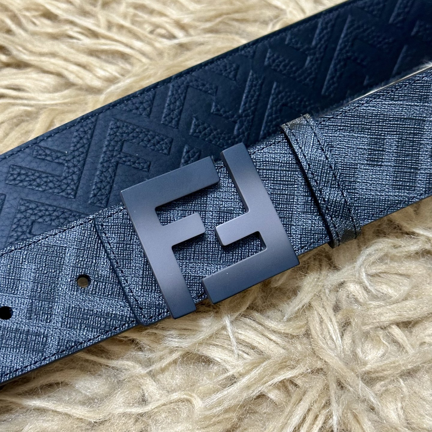 FENDI（芬迪）专柜同款 宽4.0CM 双环正反用腰带 FF按钉搭扣 黑色Cuoio Romano皮革