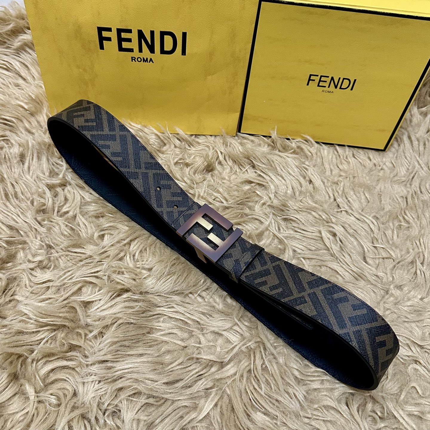 FENDI（芬迪）专柜同款 宽4.0CM 双环正反用腰带 FF按钉搭扣 黑色Cuoio Romano皮革