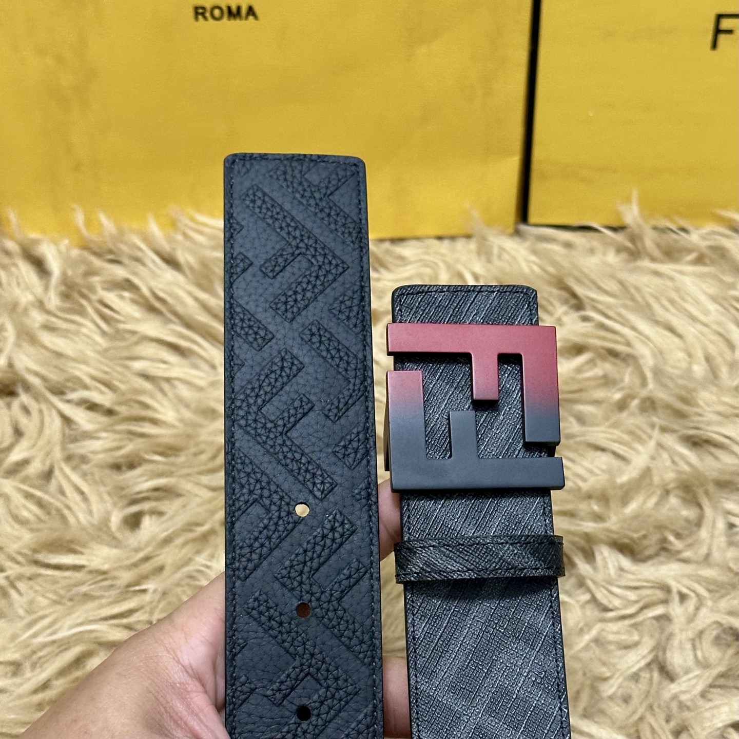 FENDI（芬迪）专柜同款 宽4.0CM 双环正反用腰带 FF按钉搭扣 黑色Cuoio Romano皮革