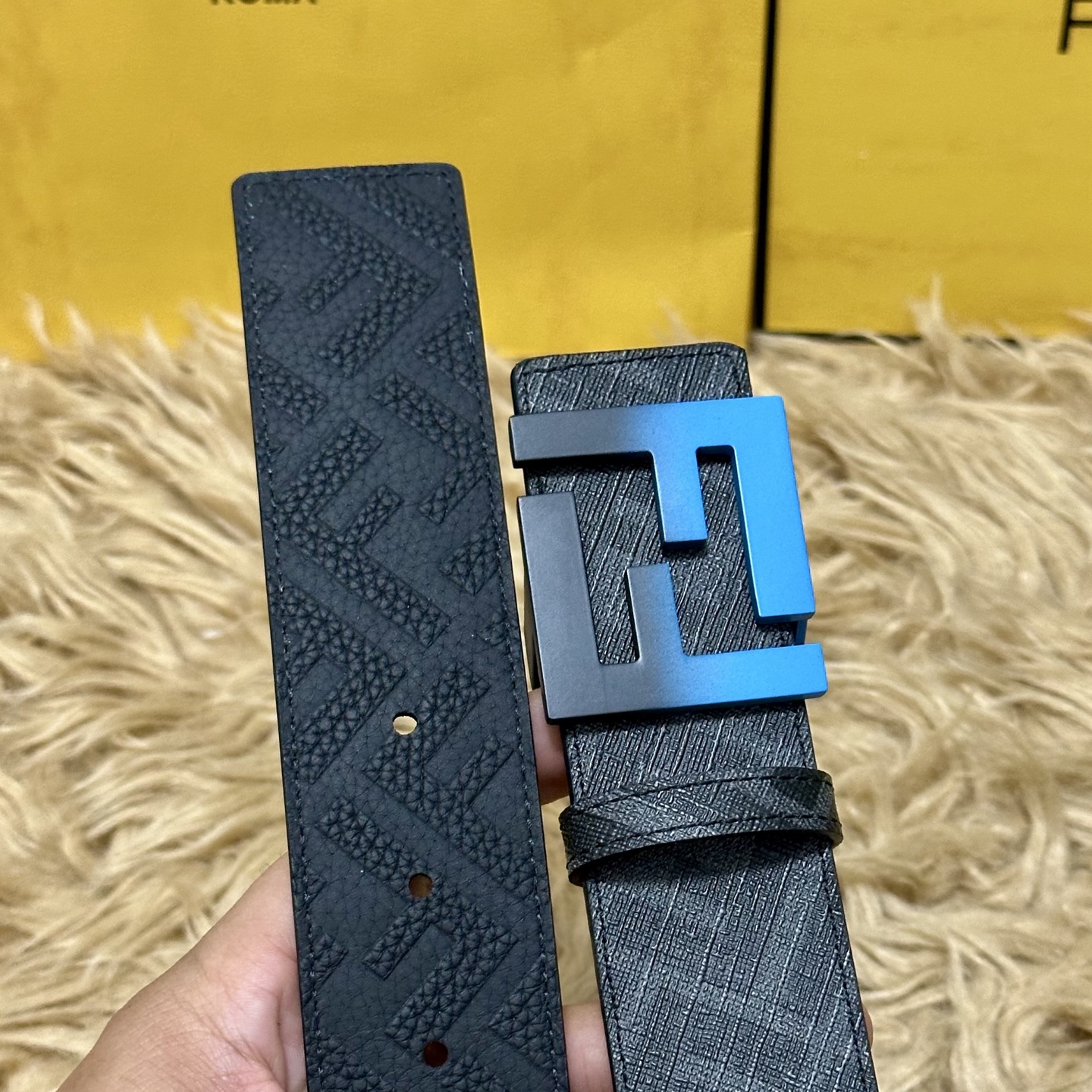 FENDI（芬迪）专柜同款 宽4.0CM 双环正反用腰带 FF按钉搭扣 黑色Cuoio Romano皮革