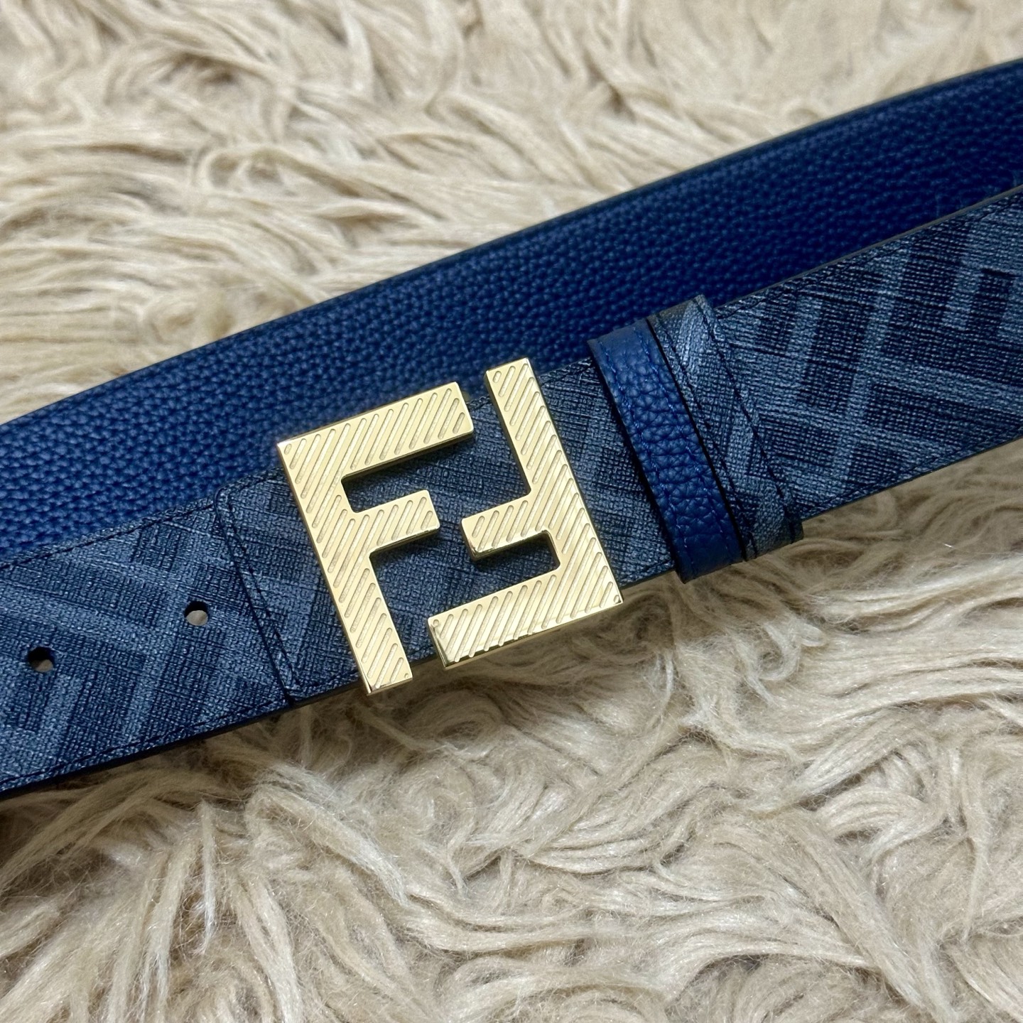 P FENDI（芬迪）专柜同款 宽4.0CM 双环正反用腰带 FF按钉搭扣 蓝色Cuoio Romano