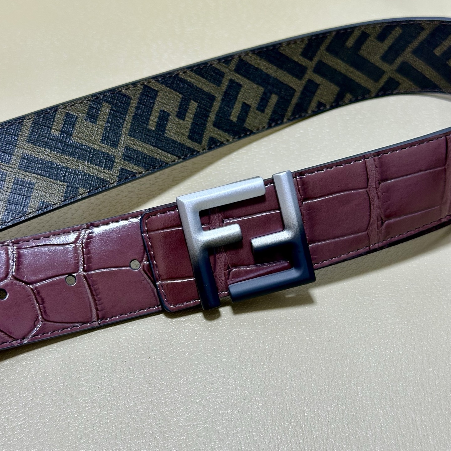 FENDI（芬迪）专柜同款 宽4.0CM 双环正反用腰带 FF按钉搭扣 棕色Cuoio Romano皮革