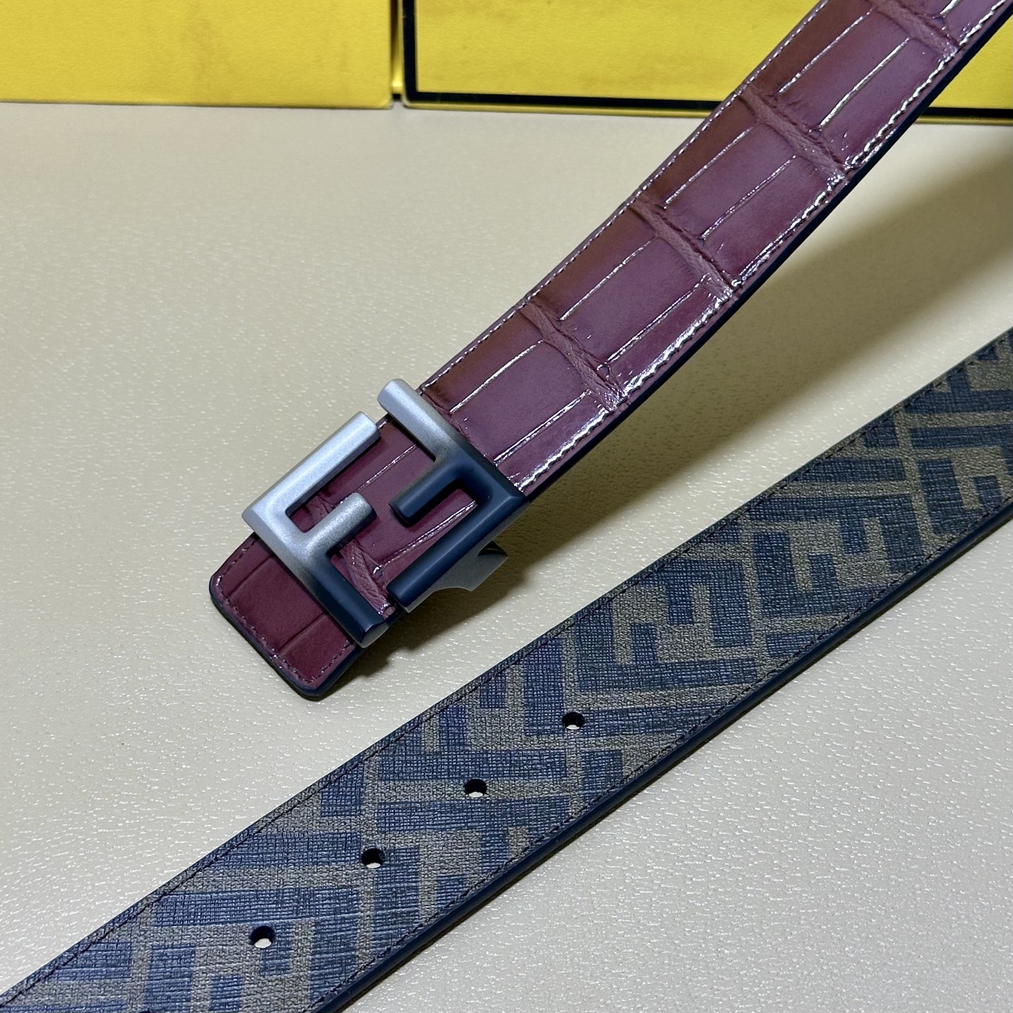 FENDI（芬迪）专柜同款 宽4.0CM 双环正反用腰带 FF按钉搭扣 棕色Cuoio Romano皮革