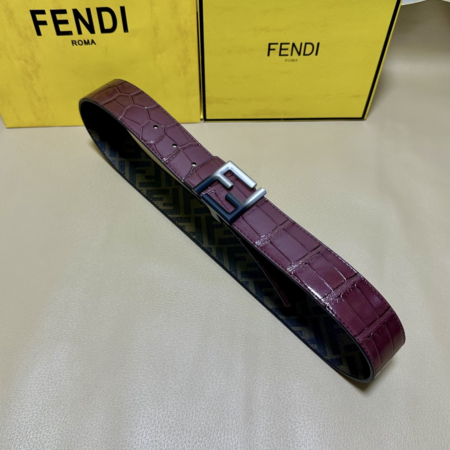 FENDI（芬迪）专柜同款 宽4.0CM 双环正反用腰带 FF按钉搭扣 棕色Cuoio Romano皮革