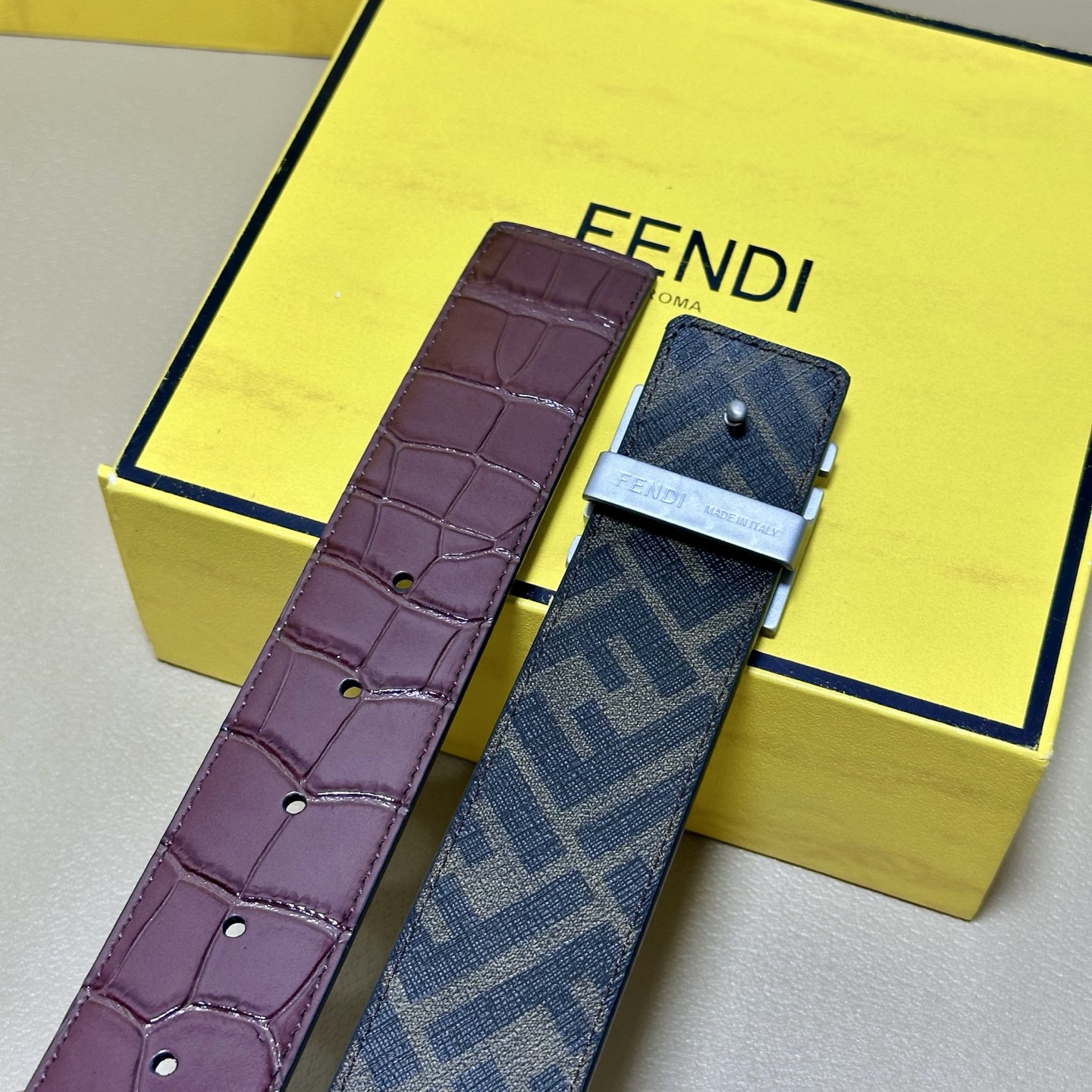 FENDI（芬迪）专柜同款 宽4.0CM 双环正反用腰带 FF按钉搭扣 棕色Cuoio Romano皮革