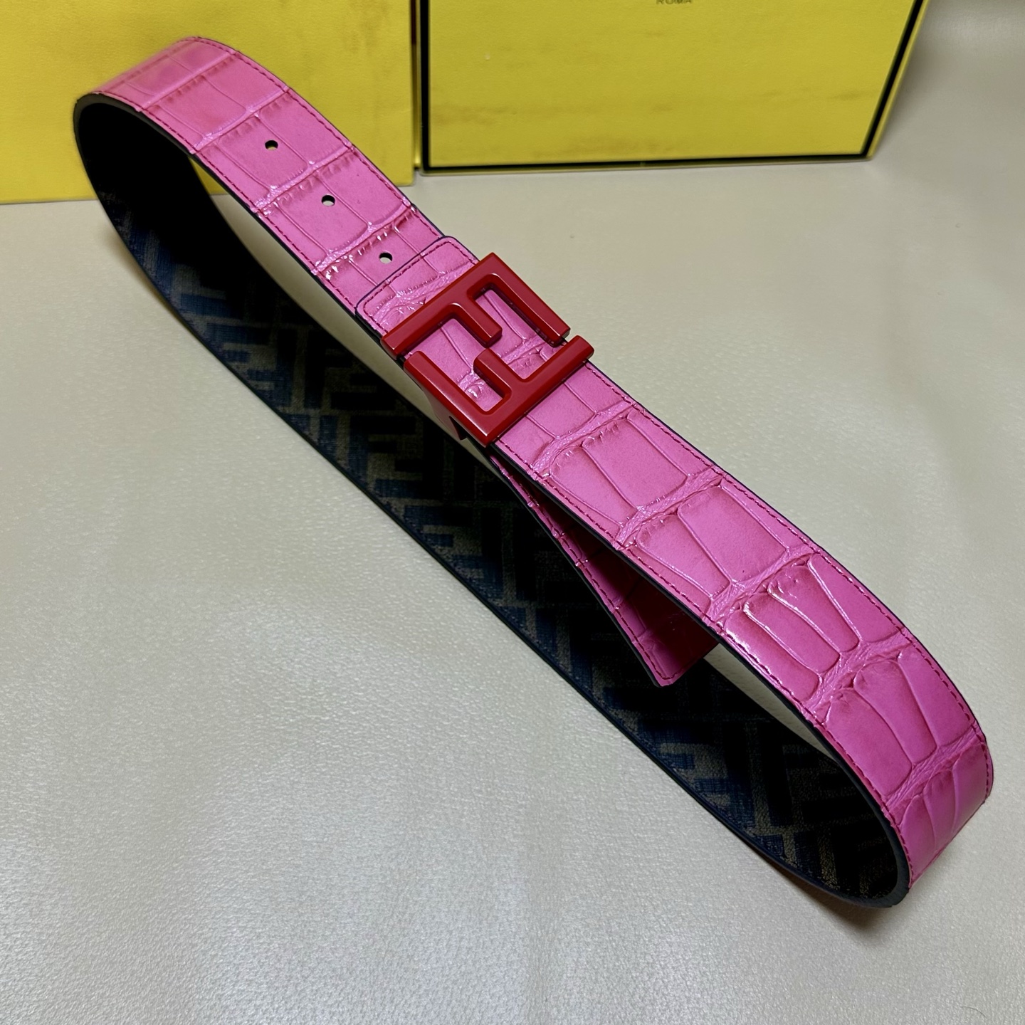 FENDI（芬迪）专柜同款 宽4.0CM 双环正反用腰带 FF按钉搭扣 红色Cuoio Romano皮革