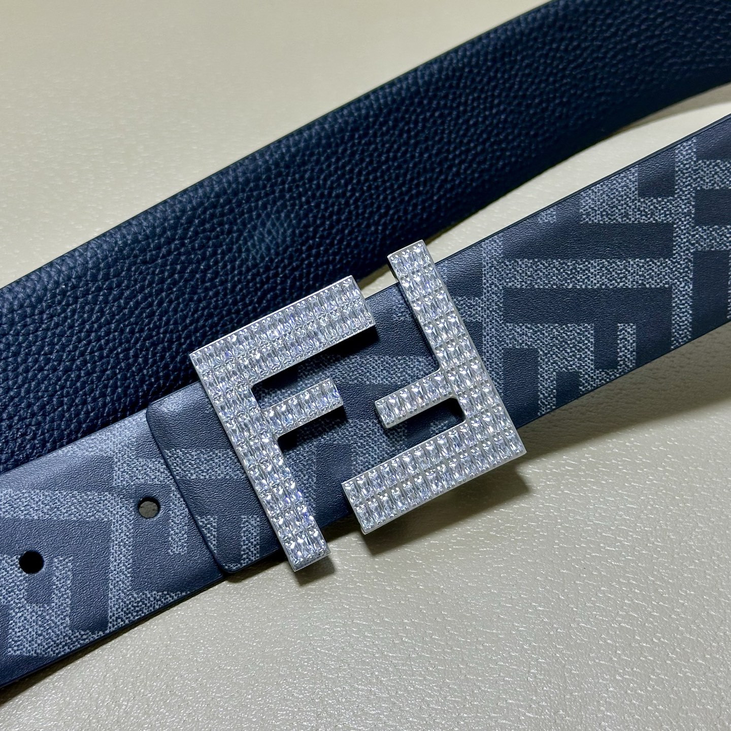 FENDI（芬迪）专柜同款 宽4.0CM 双环正反用腰带 FF按钉搭扣 黑色Cuoio  Romano皮