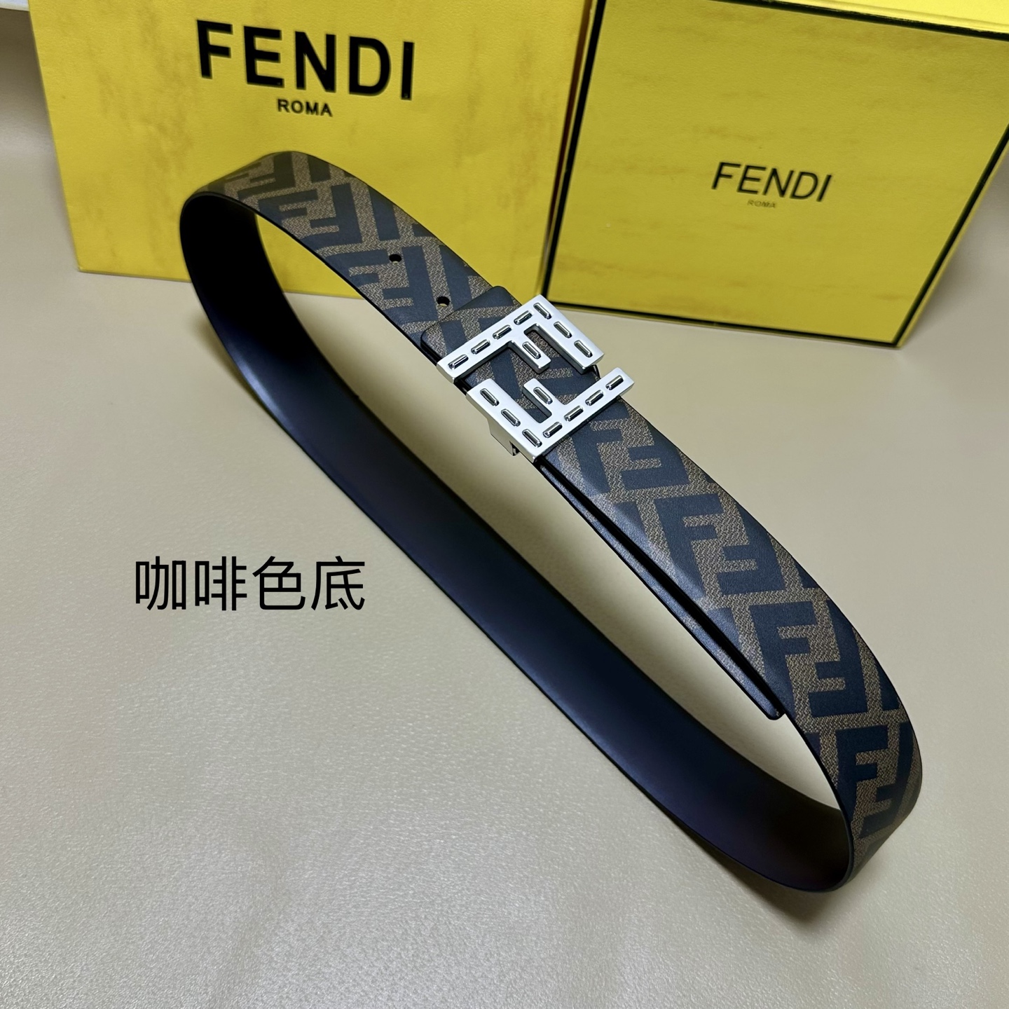 FENDI（芬迪）专柜同款 宽4.0CM 双环正反用腰带 FF按钉搭扣 咖啡色Cuoio  Romano