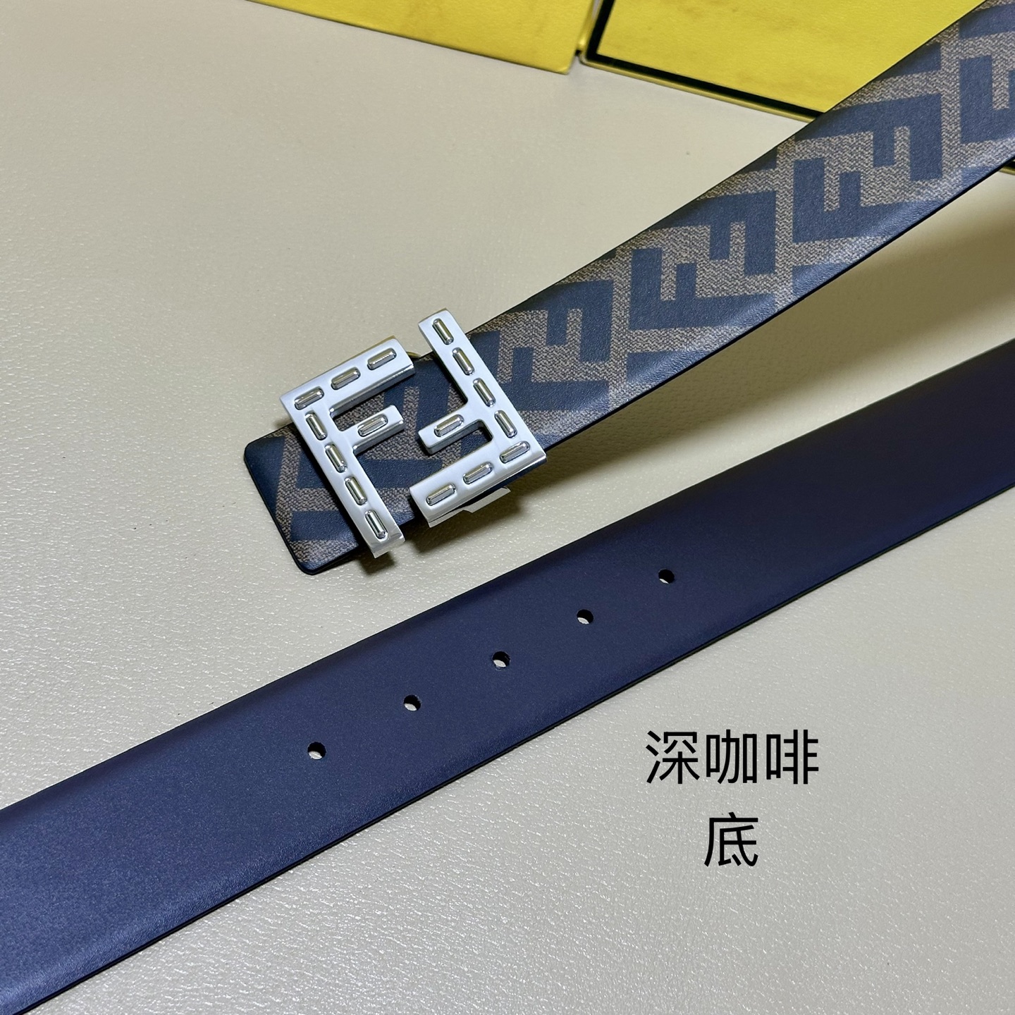 FENDI（芬迪）专柜同款 宽4.0CM 双环正反用腰带 FF按钉搭扣 咖啡色Cuoio  Romano