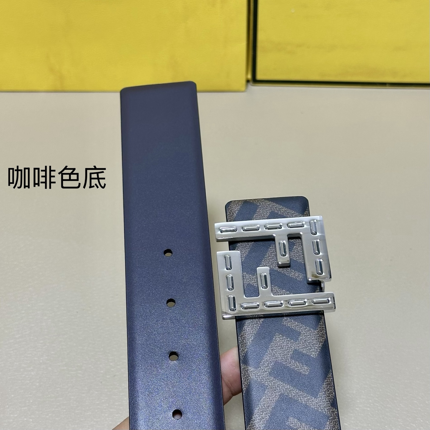 FENDI（芬迪）专柜同款 宽4.0CM 双环正反用腰带 FF按钉搭扣 咖啡色Cuoio  Romano
